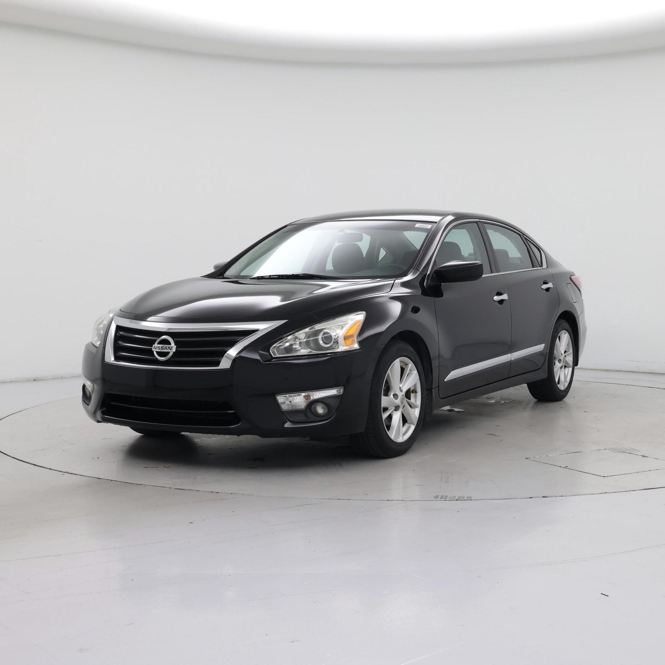 Thumbnail: 2015 Nissan Altima - 4