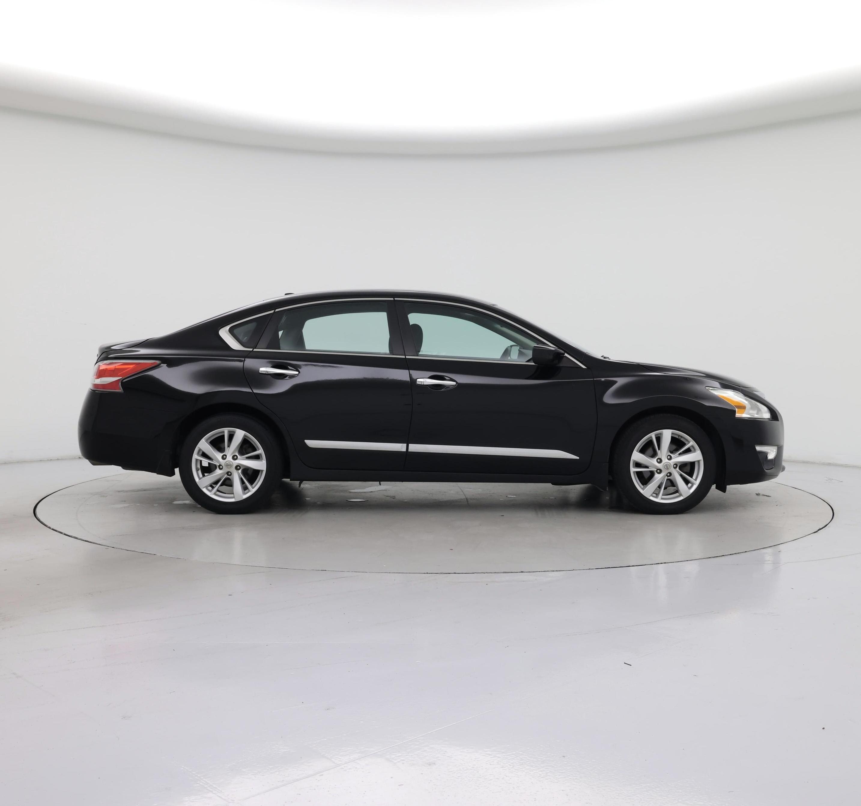 Thumbnail: 2015 Nissan Altima - 7