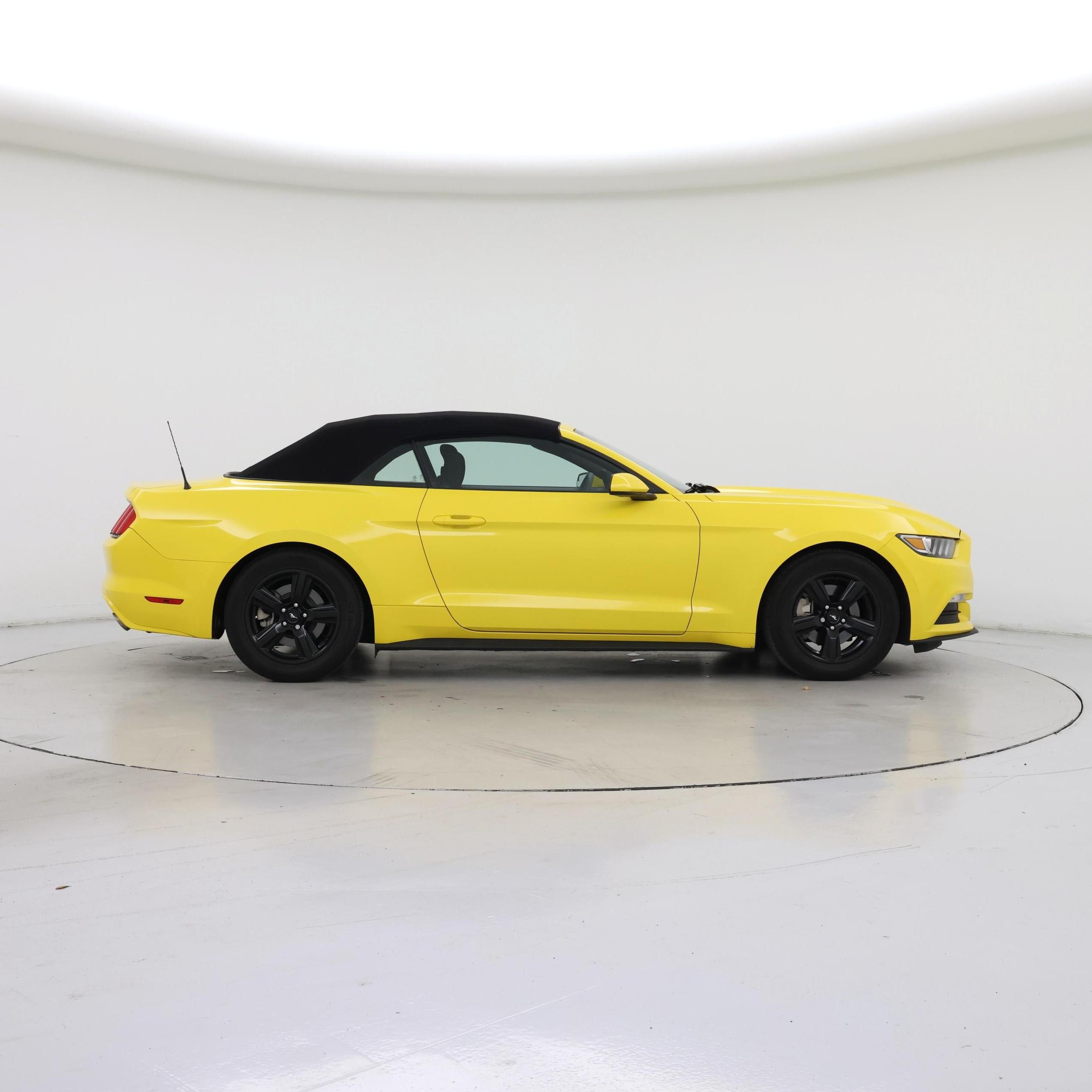 Thumbnail: 2016 Ford Mustang - 7