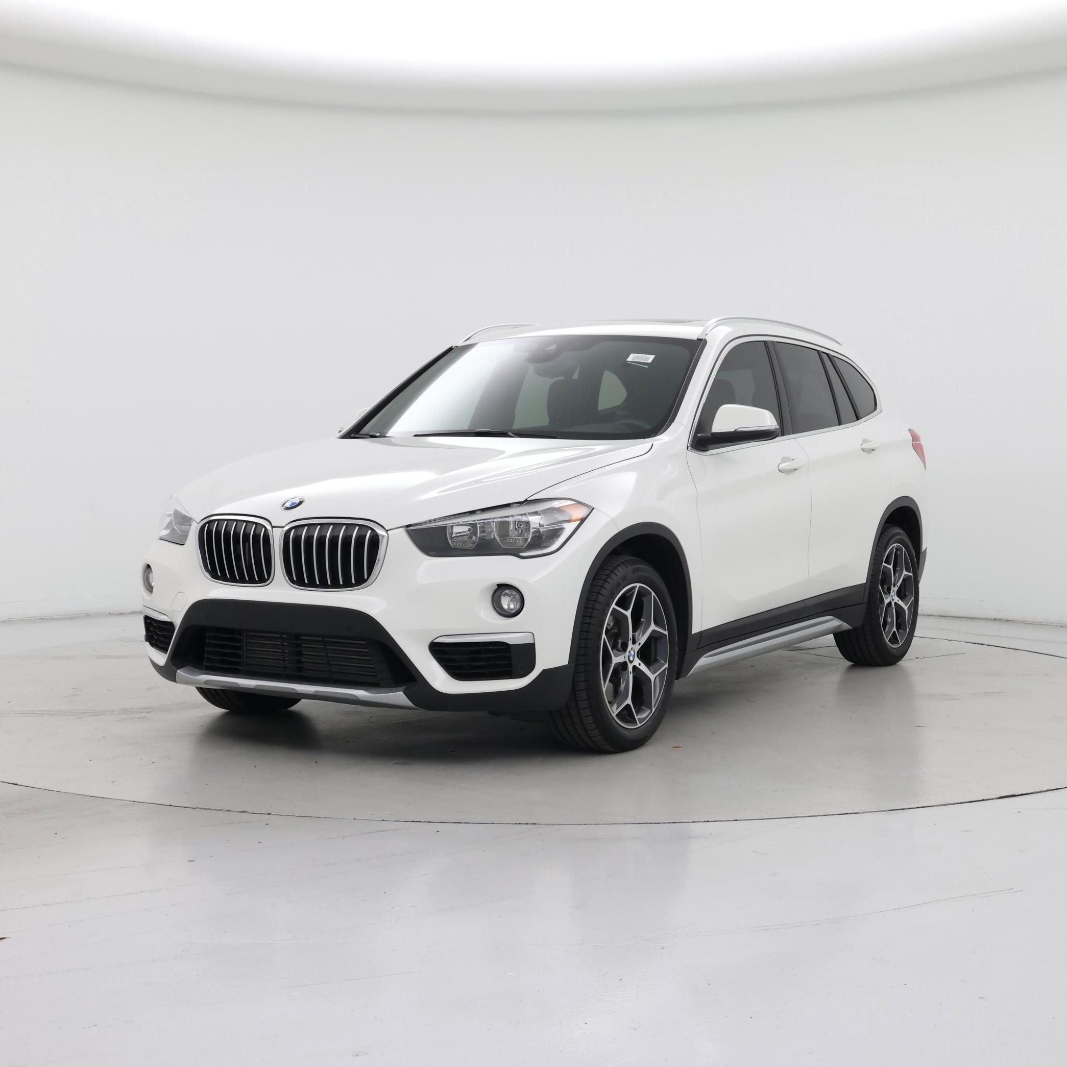 Thumbnail: 2019 BMW X1 - 4