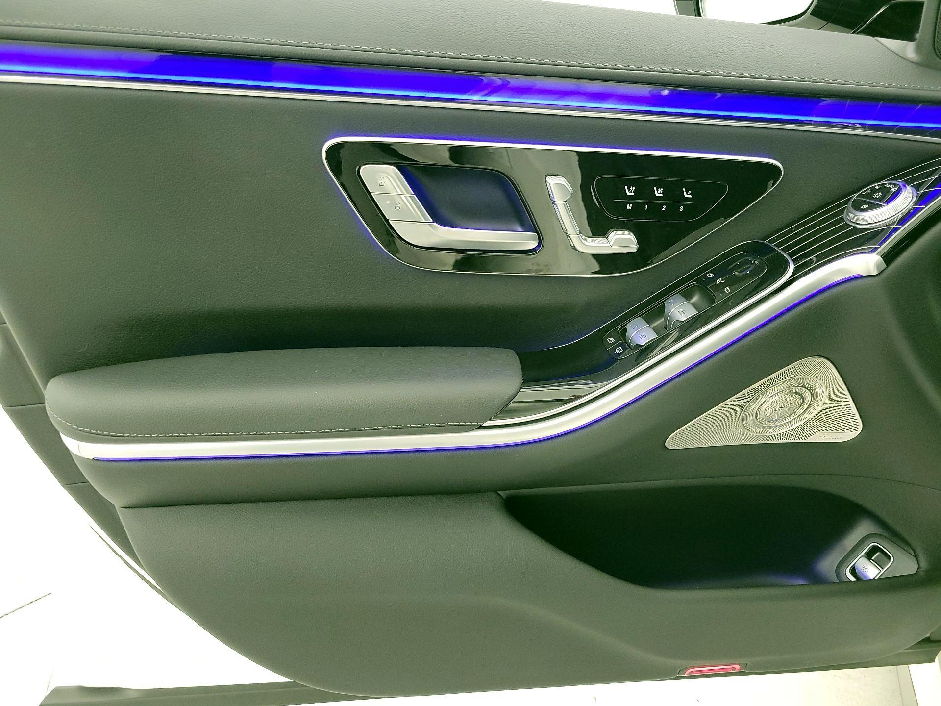 Thumbnail: 2023 Mercedes-Benz S-Class - 12