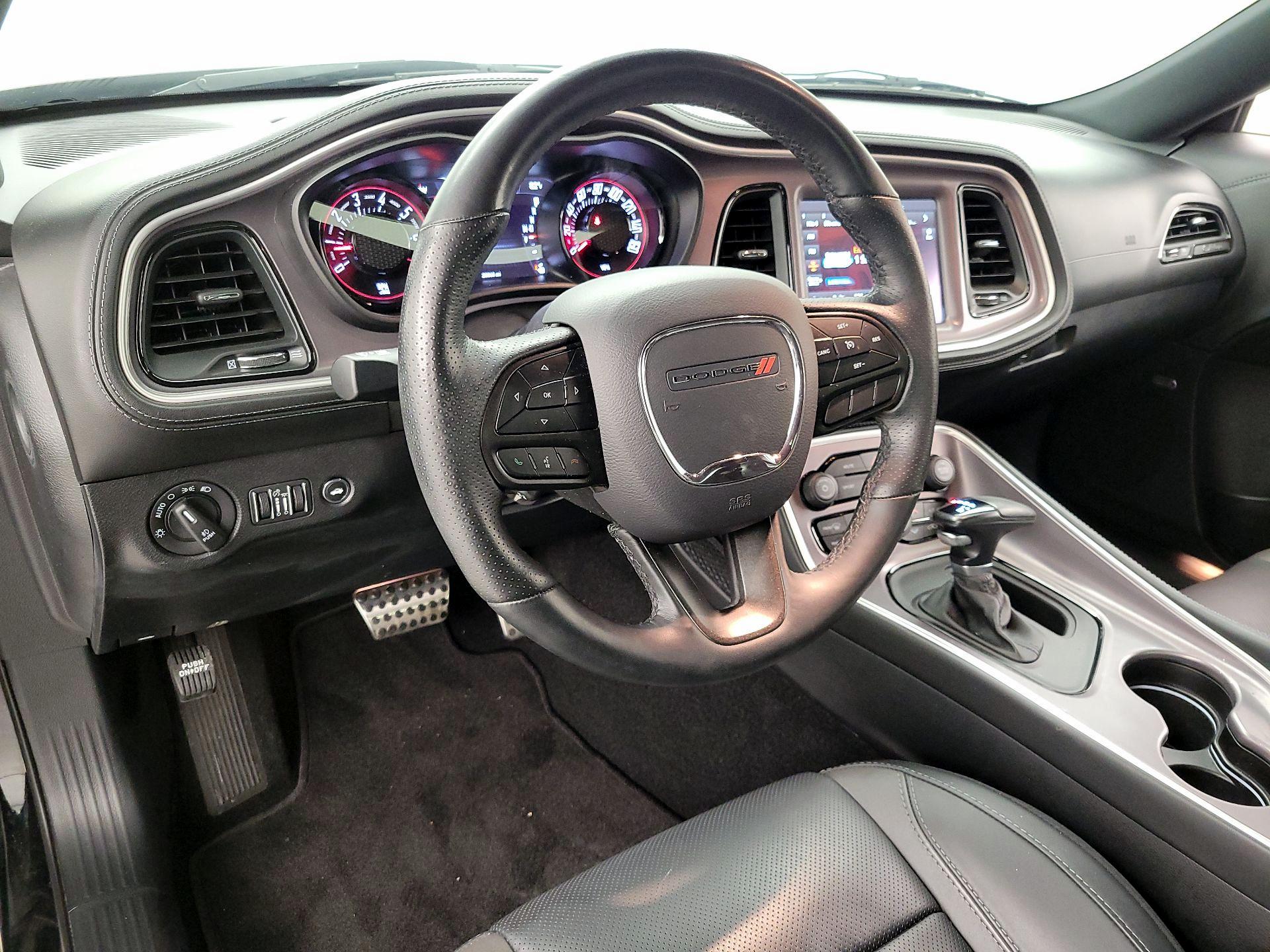 Thumbnail: 2022 Dodge Challenger - 9