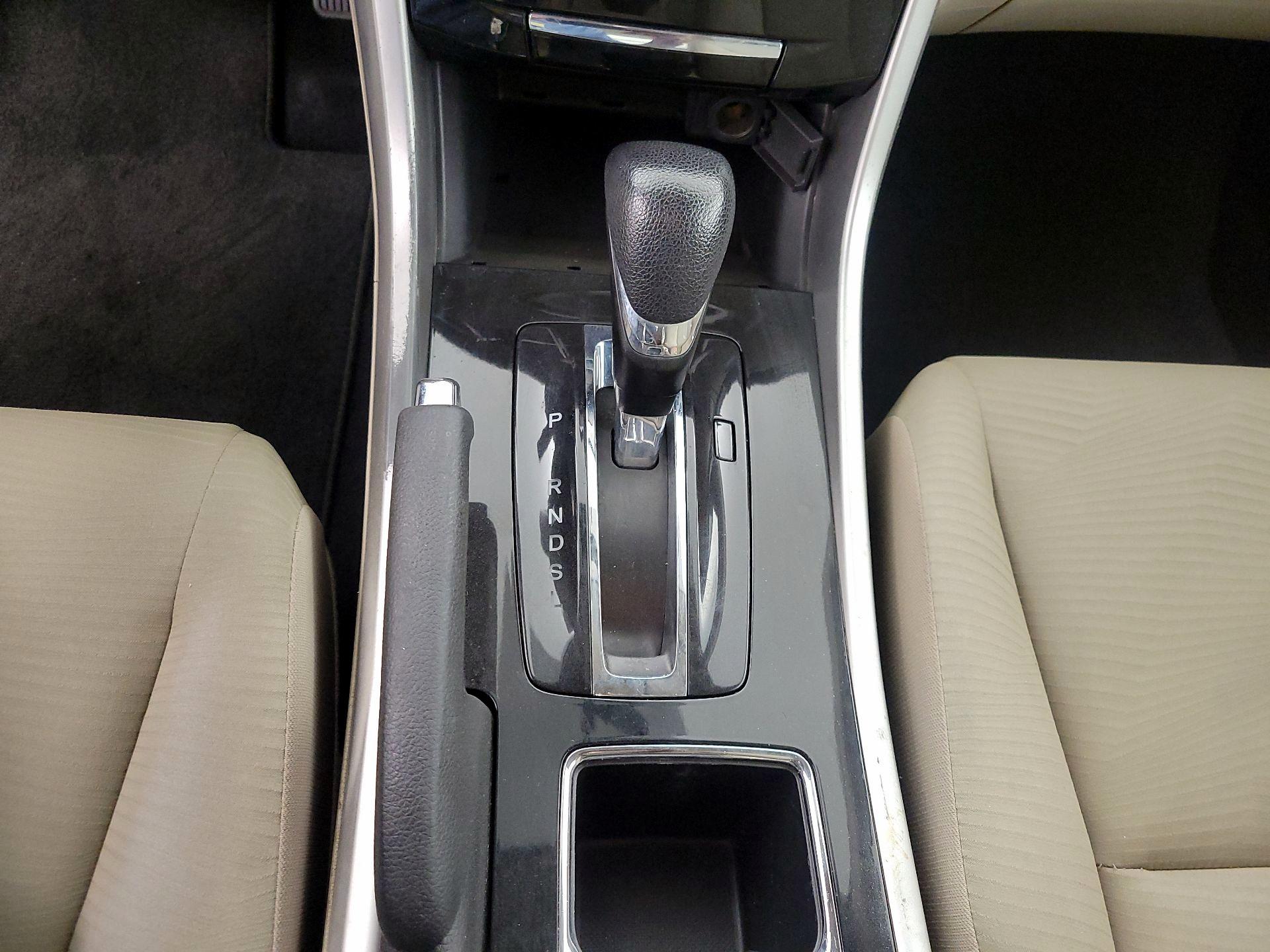 Thumbnail: 2017 Honda Accord - 17