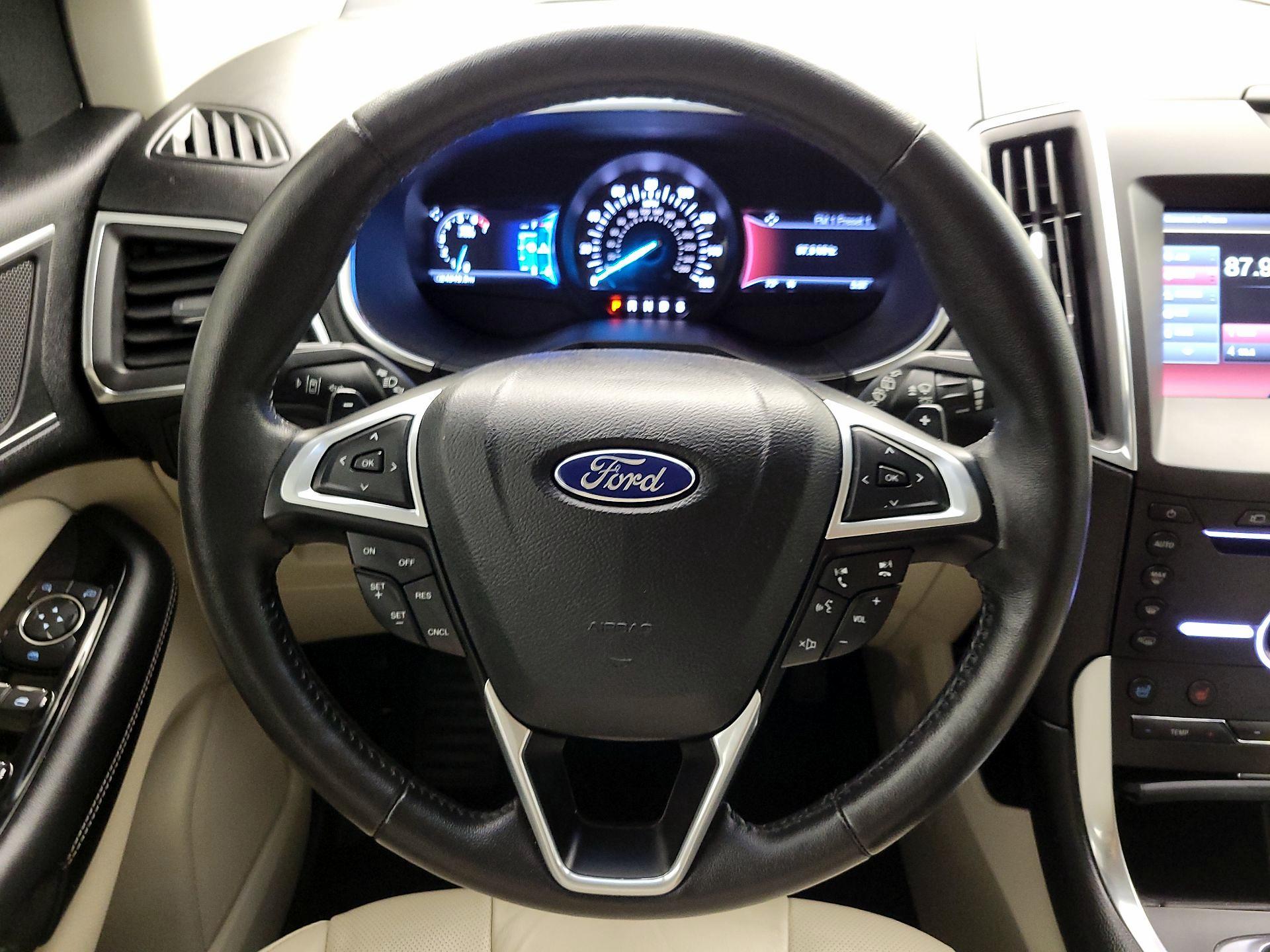 Thumbnail: 2015 Ford Edge - 10