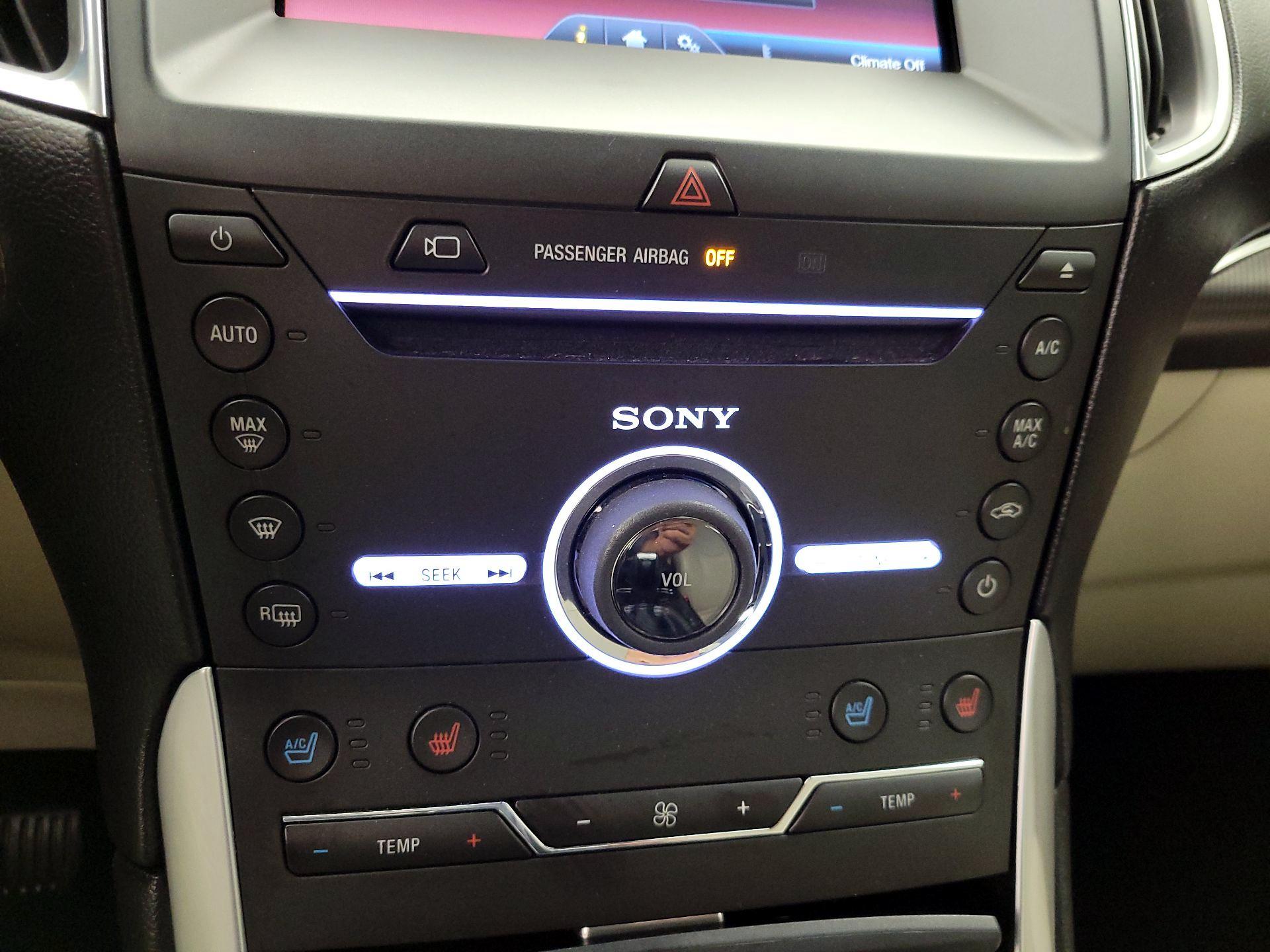 Thumbnail: 2015 Ford Edge - 16