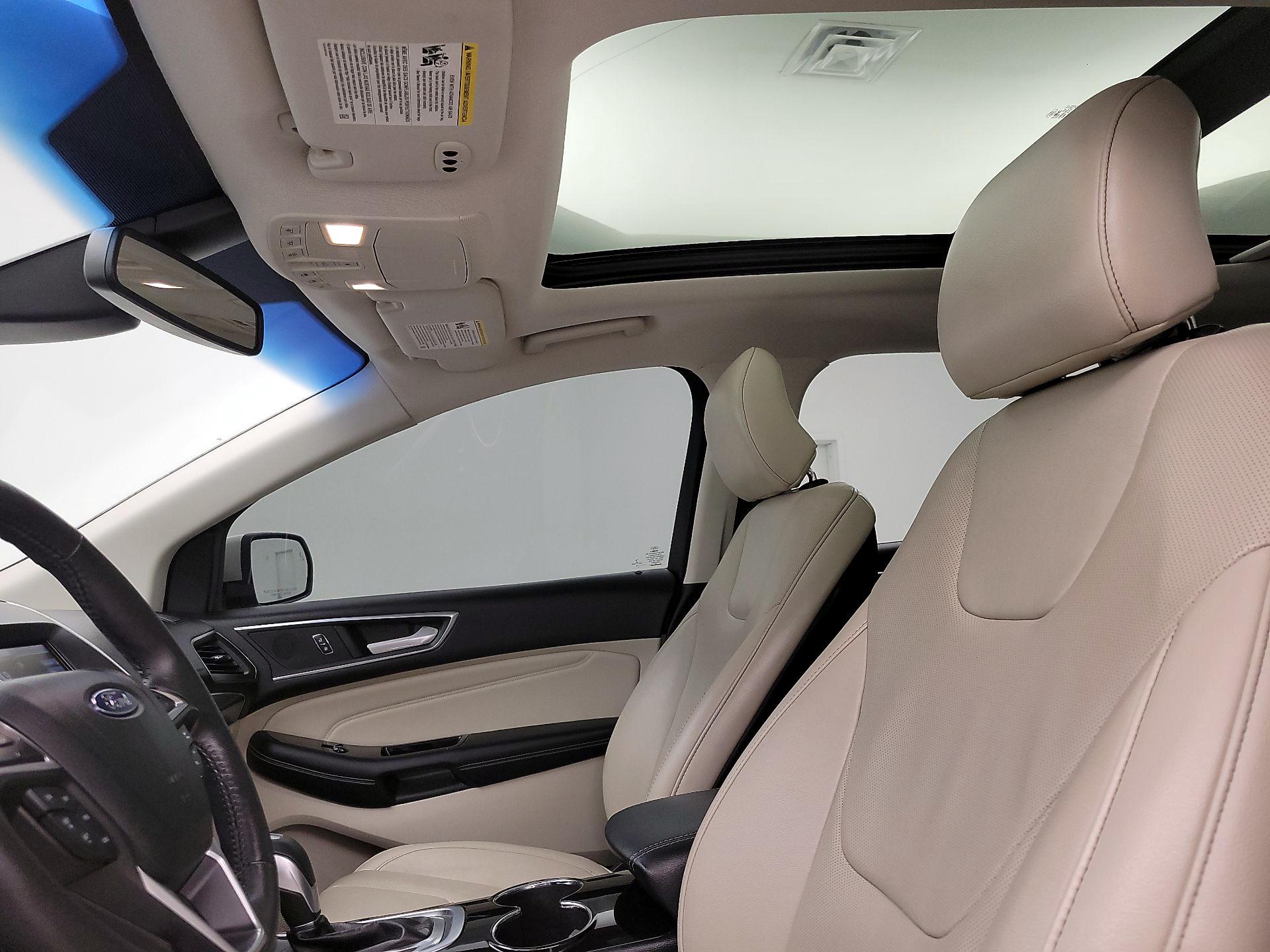 Thumbnail: 2015 Ford Edge - 19