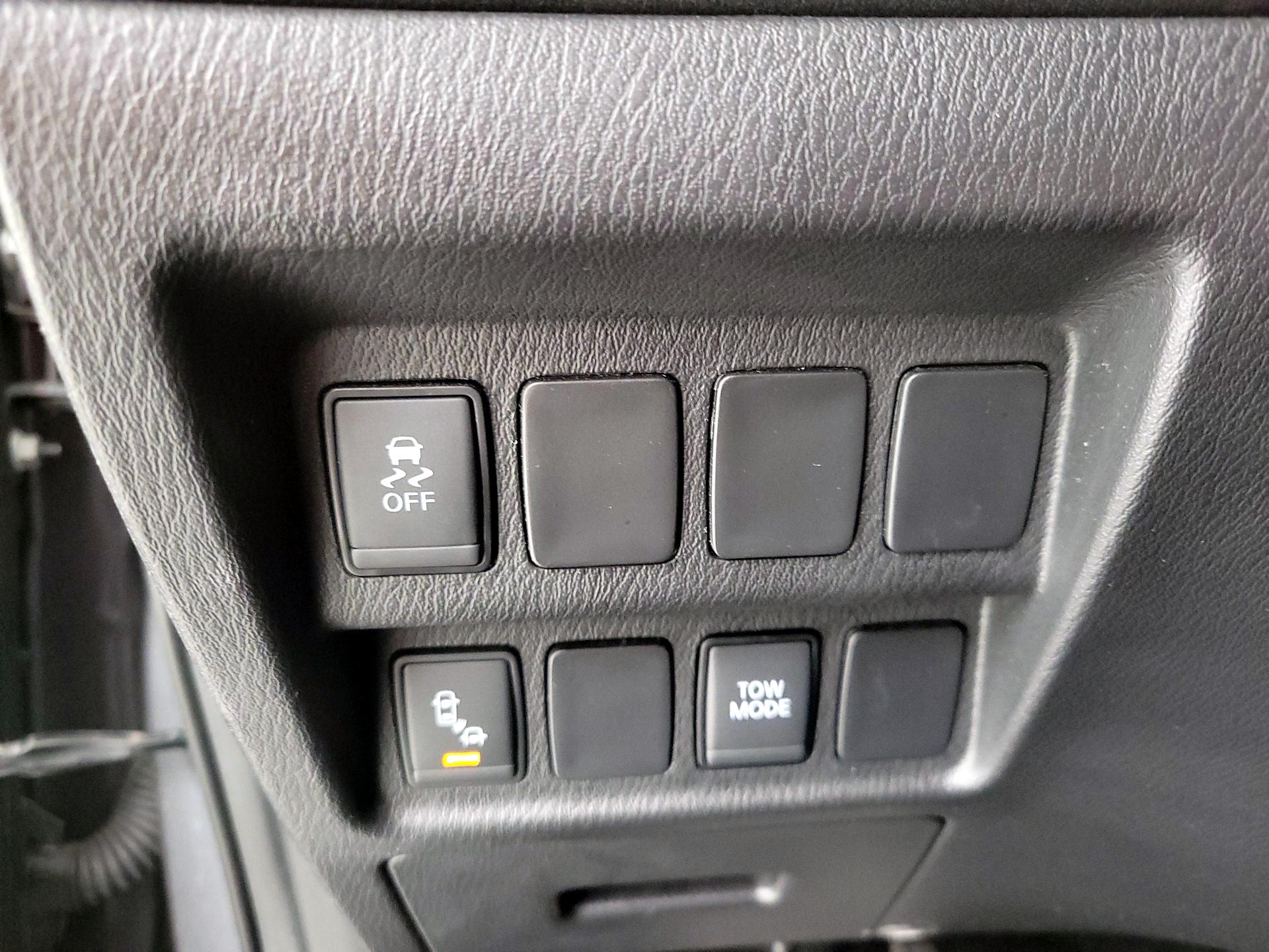 Thumbnail: 2019 Nissan Pathfinder - 13