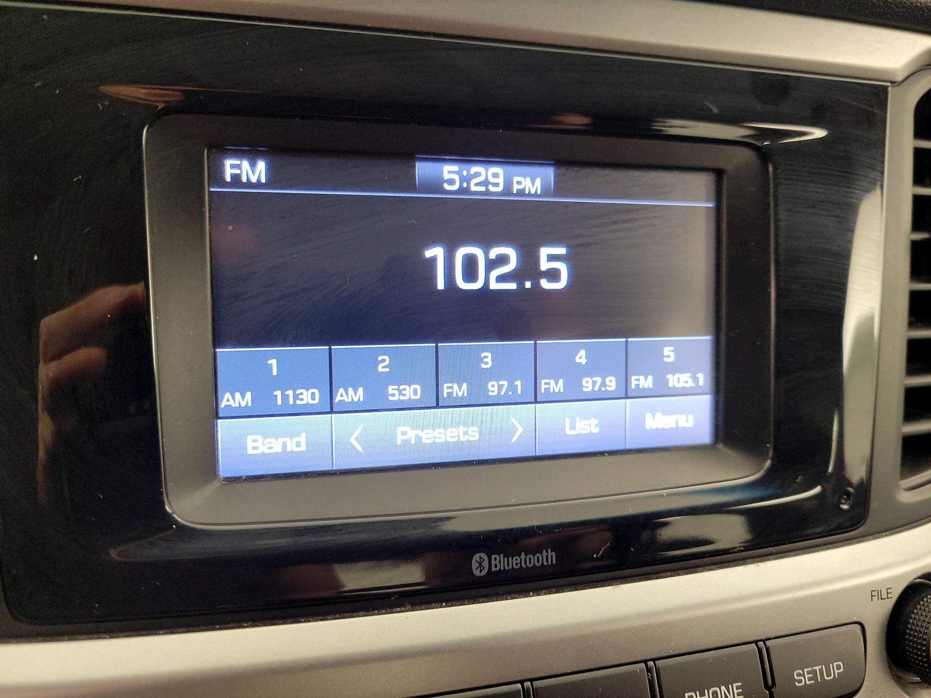Thumbnail: 2019 Hyundai Accent - 15