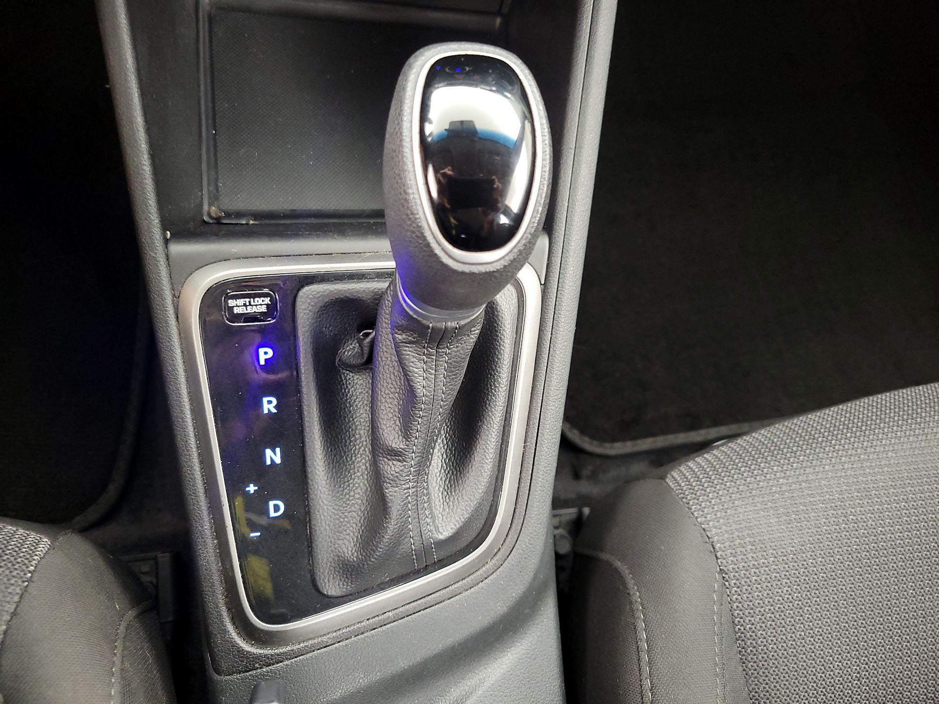 Thumbnail: 2019 Hyundai Accent - 17