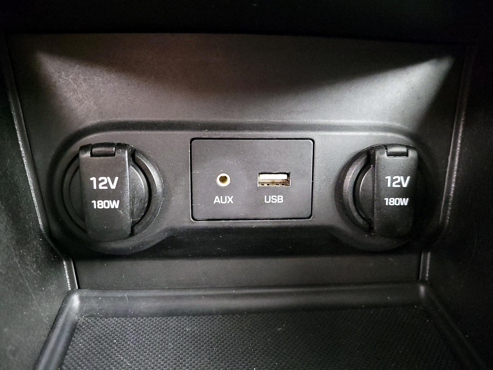 Thumbnail: 2019 Hyundai Accent - 18
