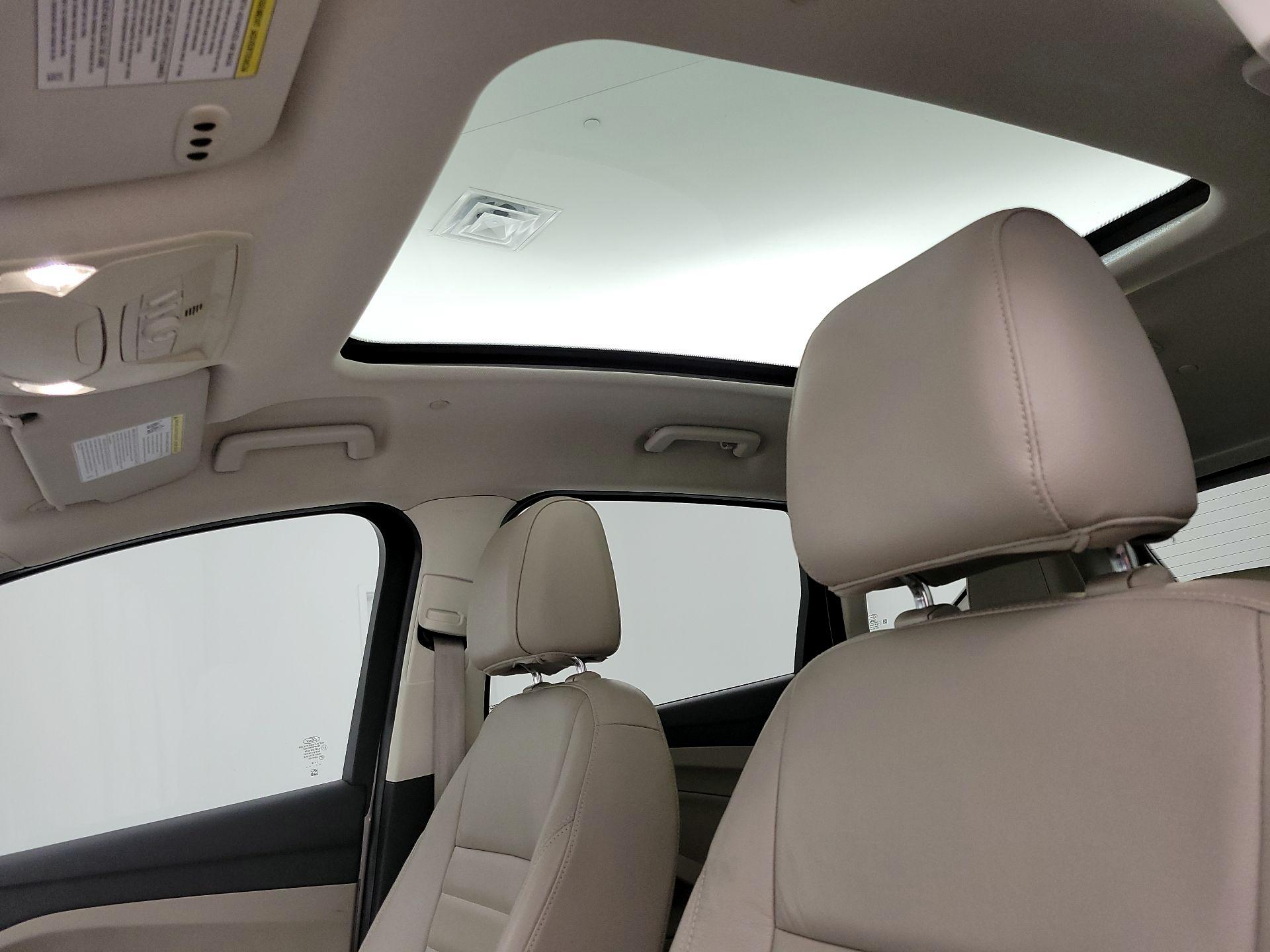 Thumbnail: 2016 Ford C-Max - 20