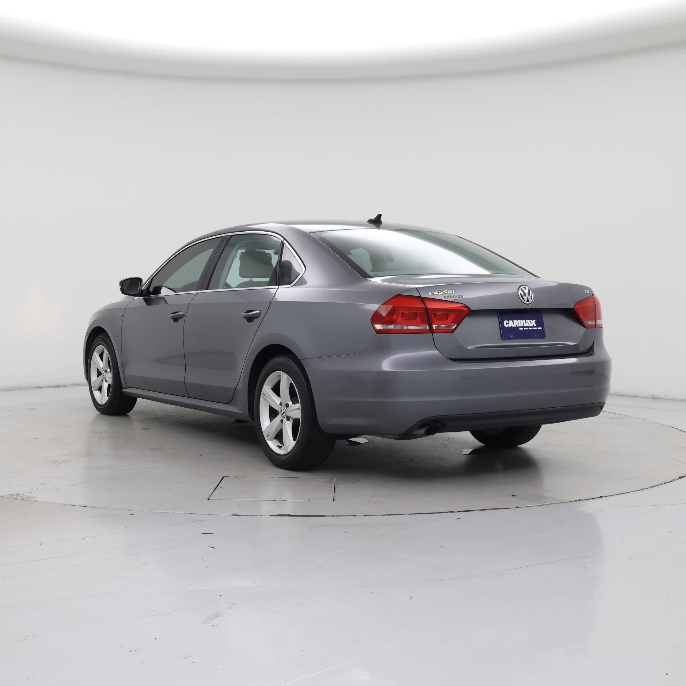Thumbnail: 2015 Volkswagen Passat - 2