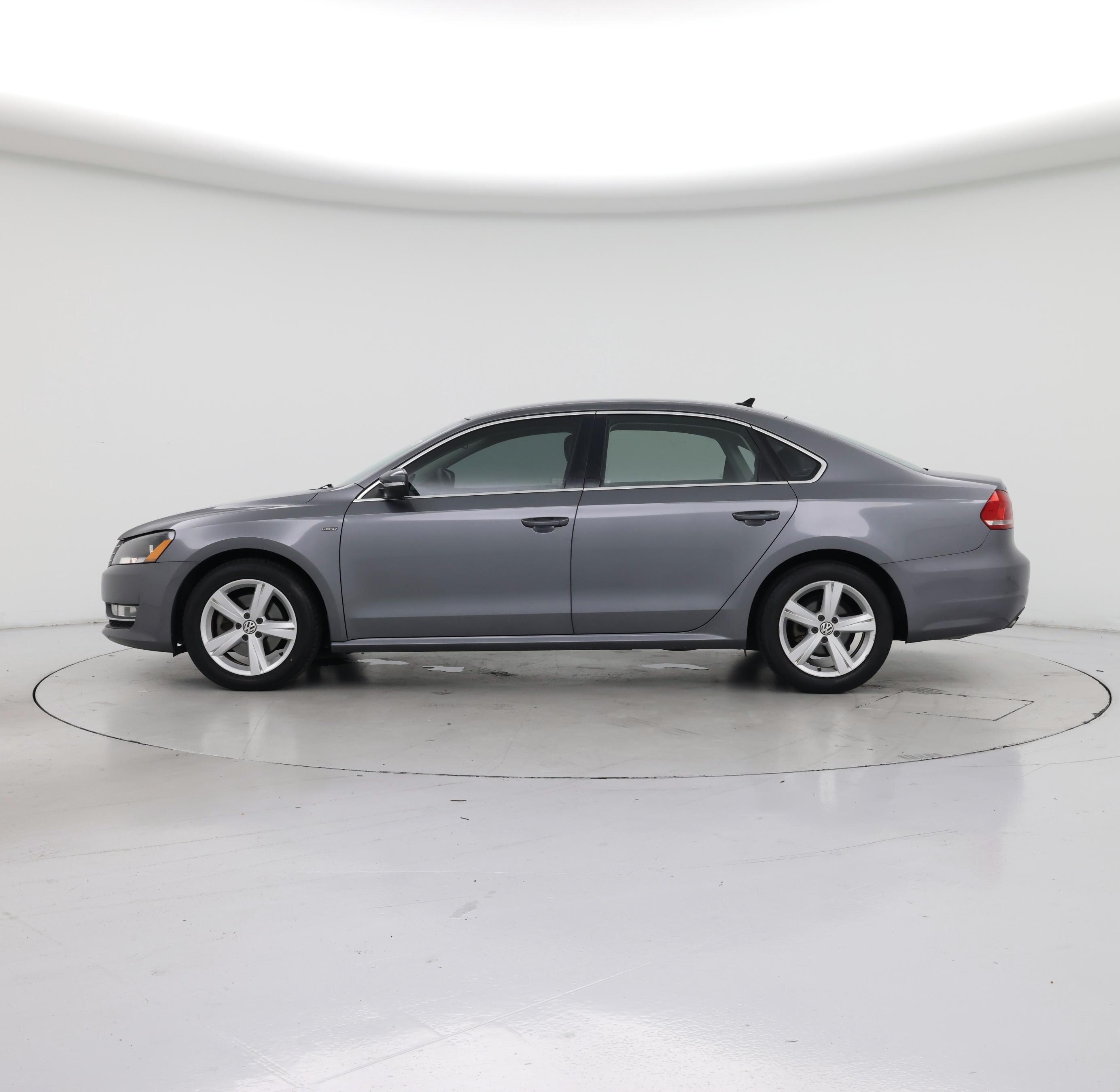 Thumbnail: 2015 Volkswagen Passat - 3