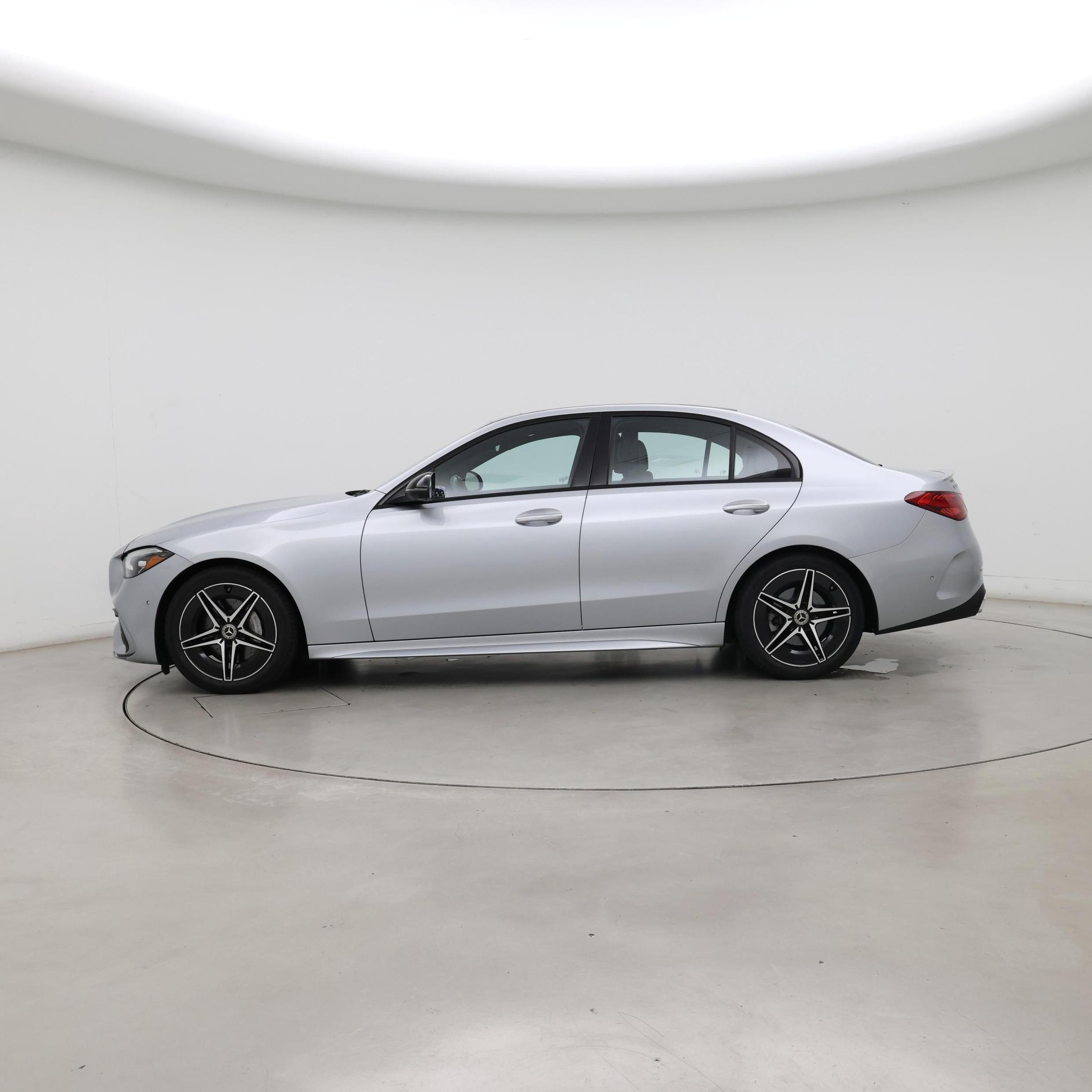 Thumbnail: 2023 Mercedes-Benz C-Class - 3