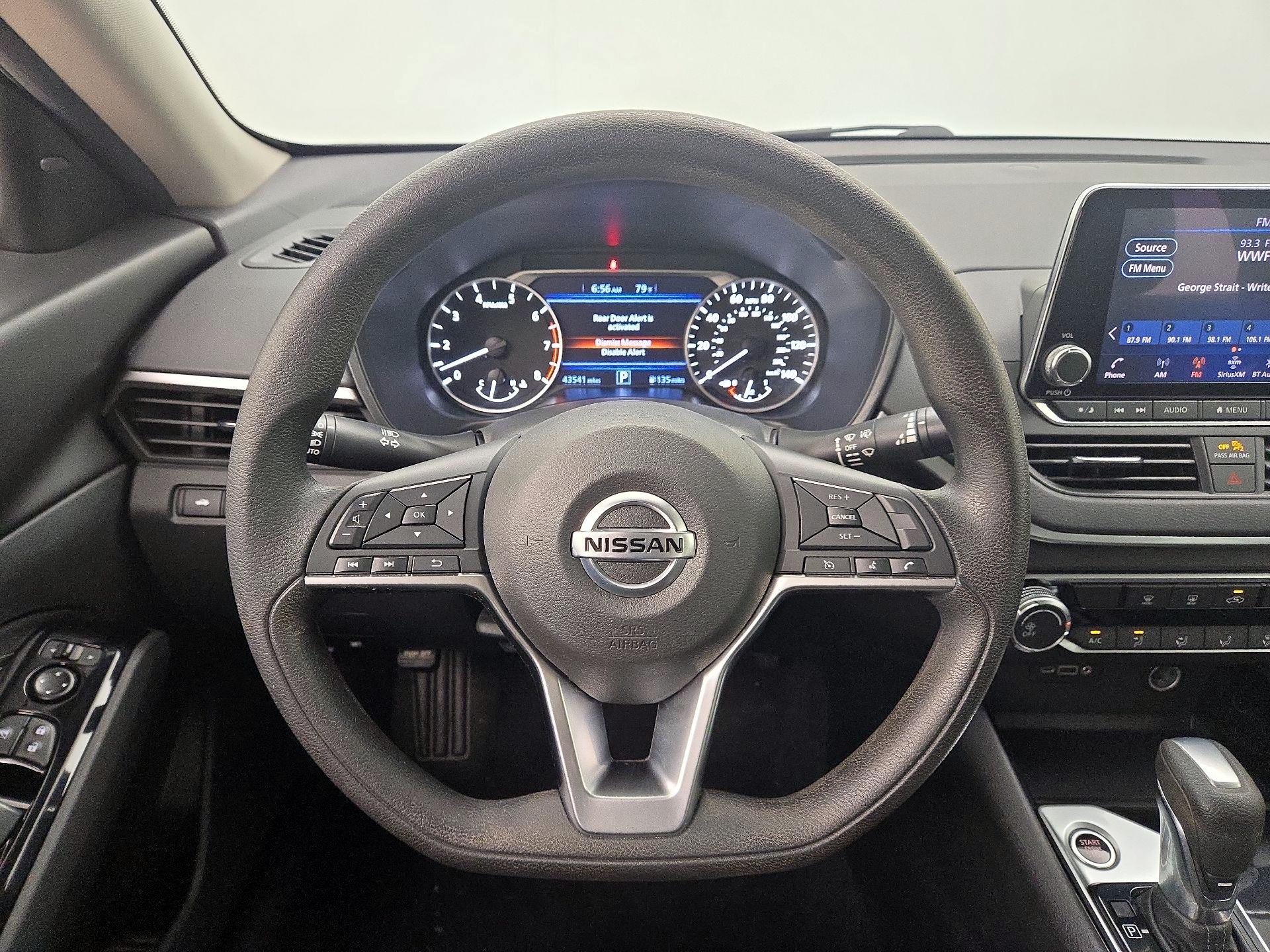 Thumbnail: 2021 Nissan Altima - 10