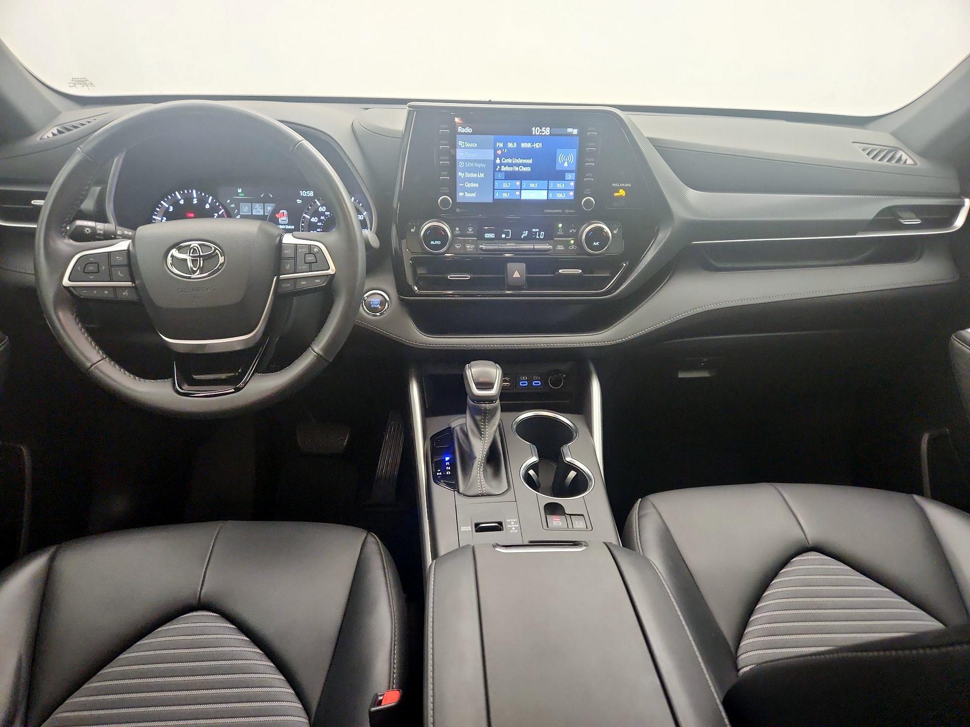 Thumbnail: 2022 Toyota Highlander - 9