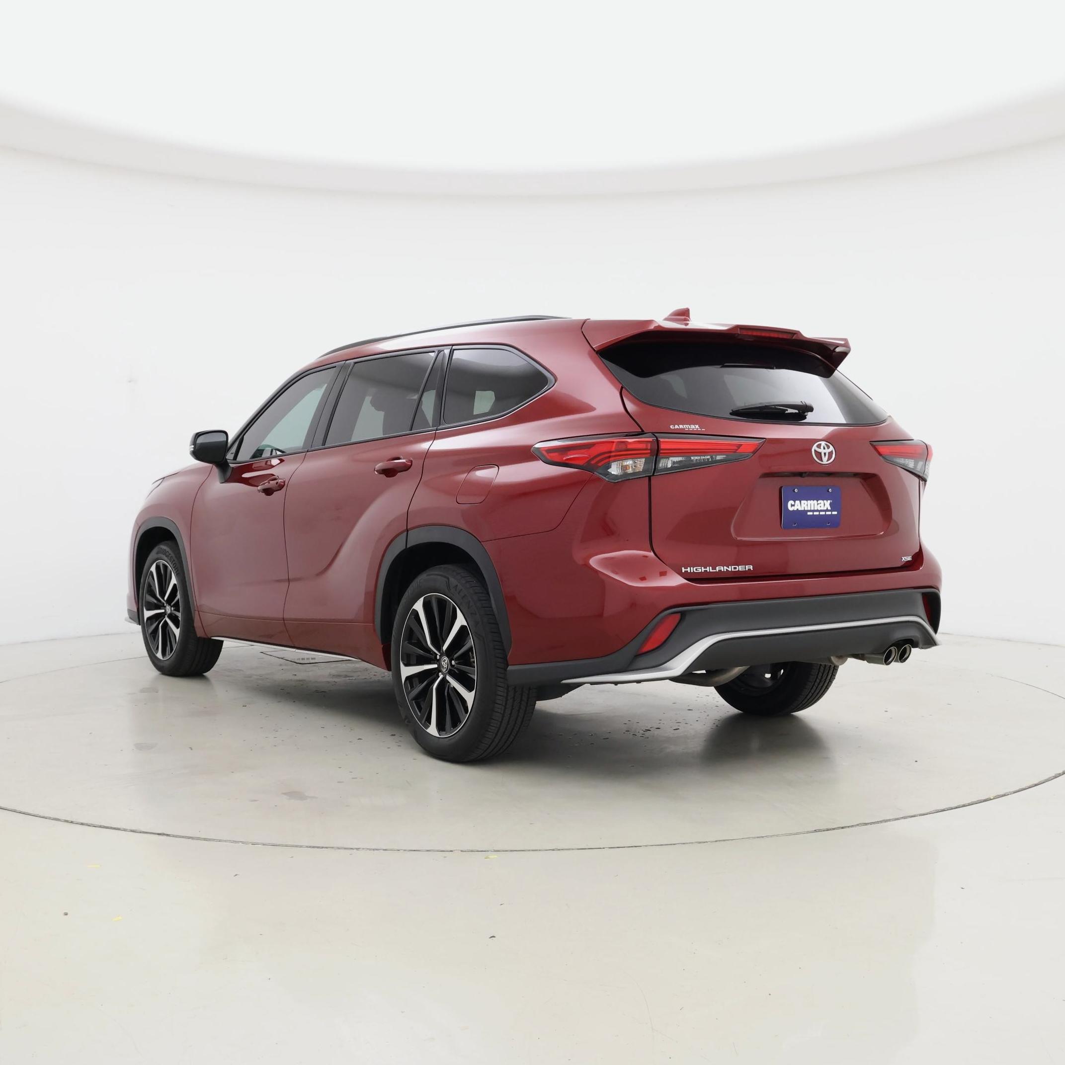 Thumbnail: 2022 Toyota Highlander - 2