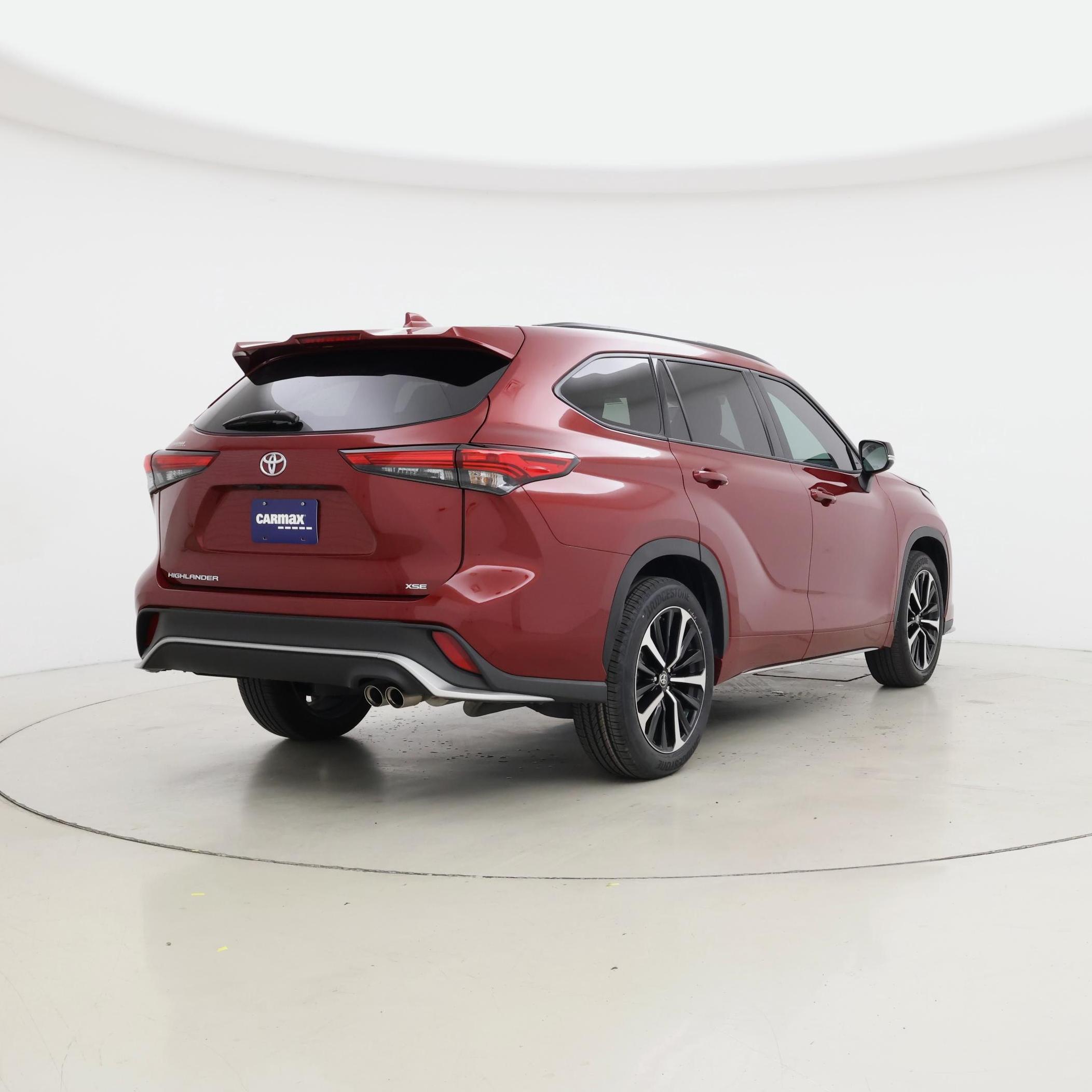 Thumbnail: 2022 Toyota Highlander - 8