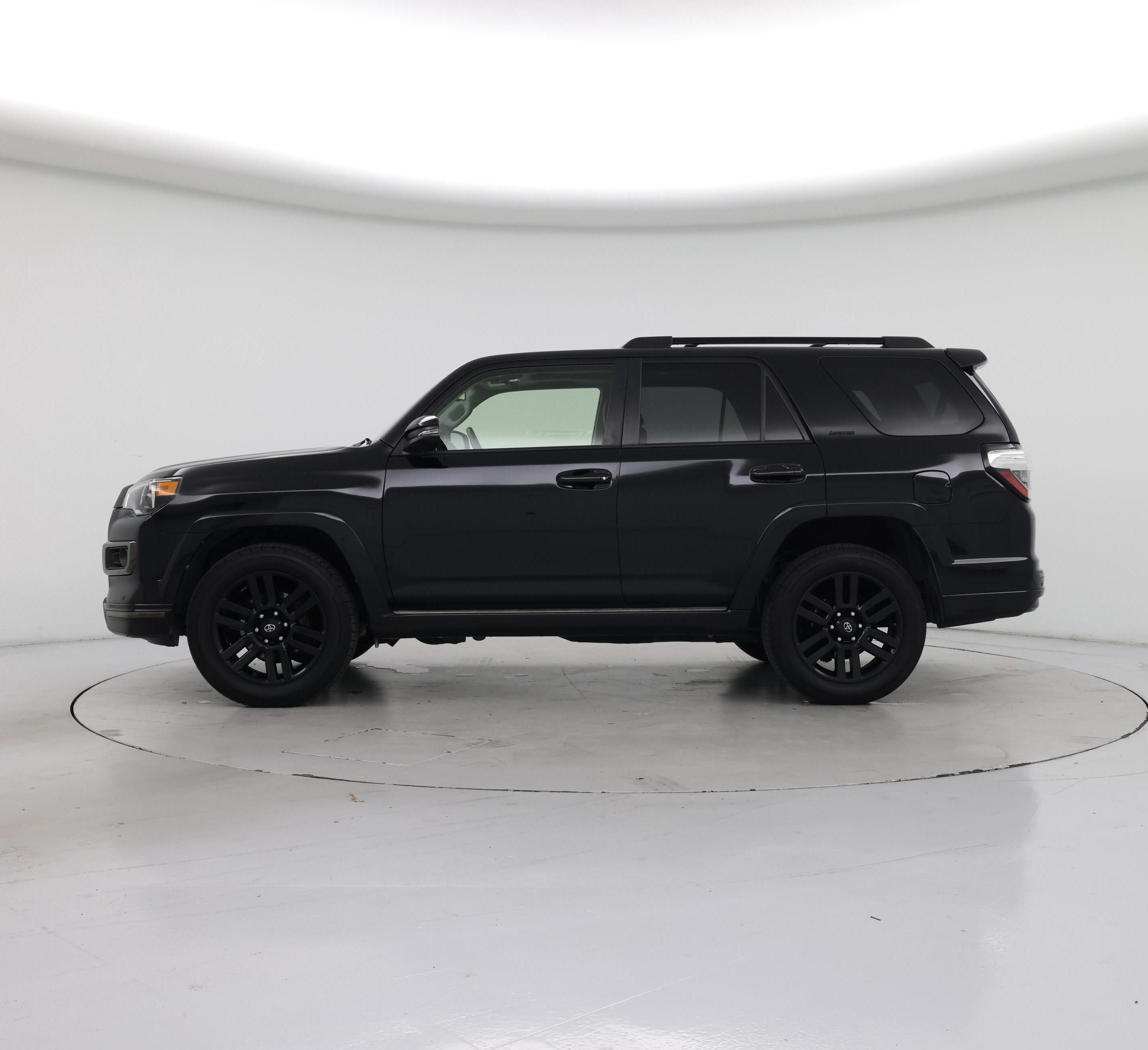 Thumbnail: 2020 Toyota 4Runner - 3