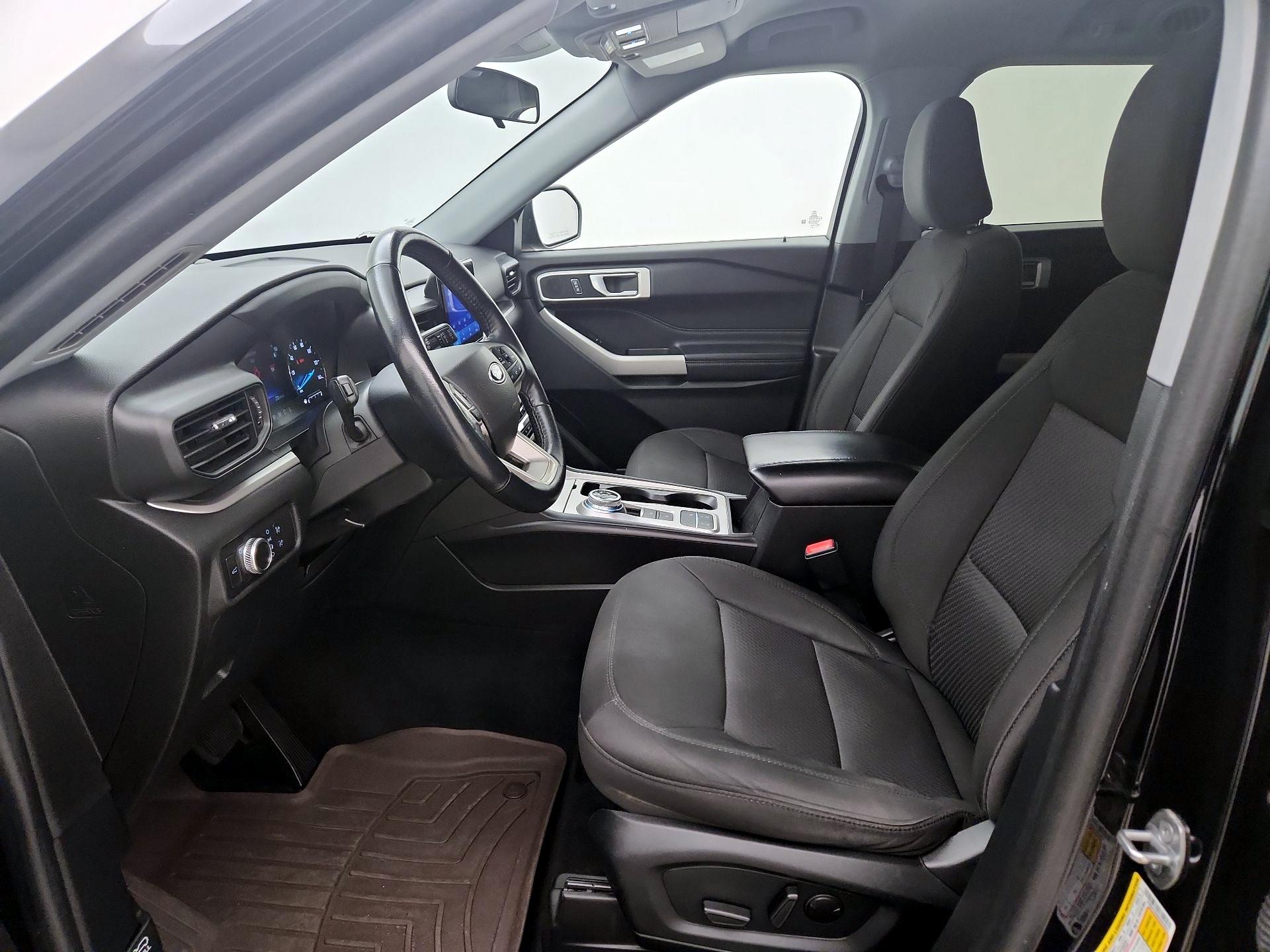 Thumbnail: 2022 Ford Explorer - 11