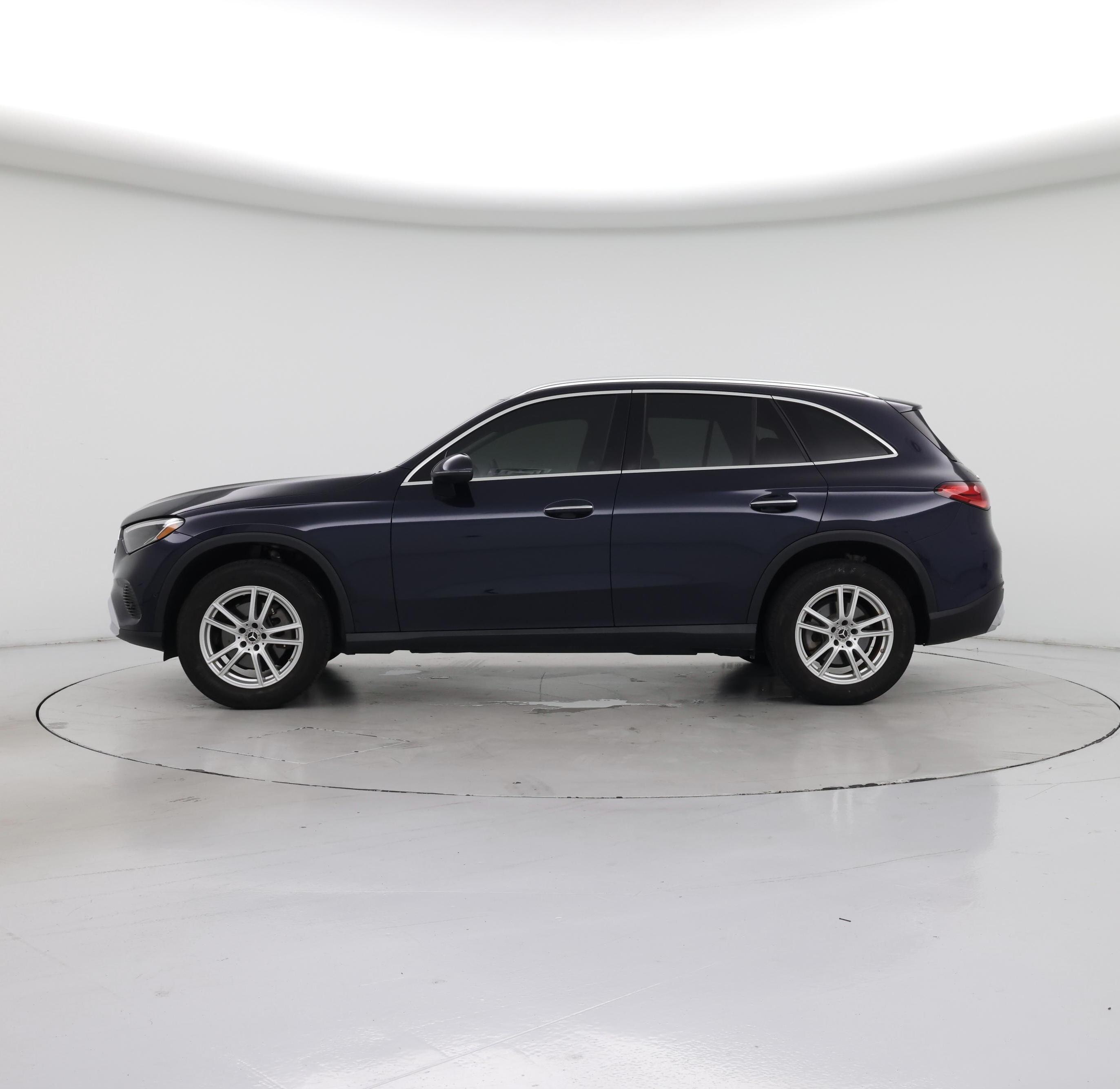 Thumbnail: 2023 Mercedes-Benz GLC - 3