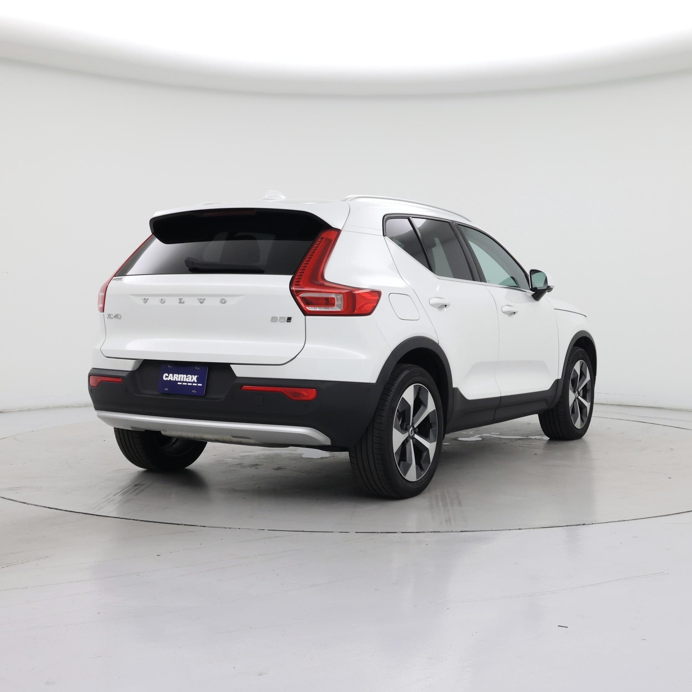 Thumbnail: 2024 Volvo XC40 - 8