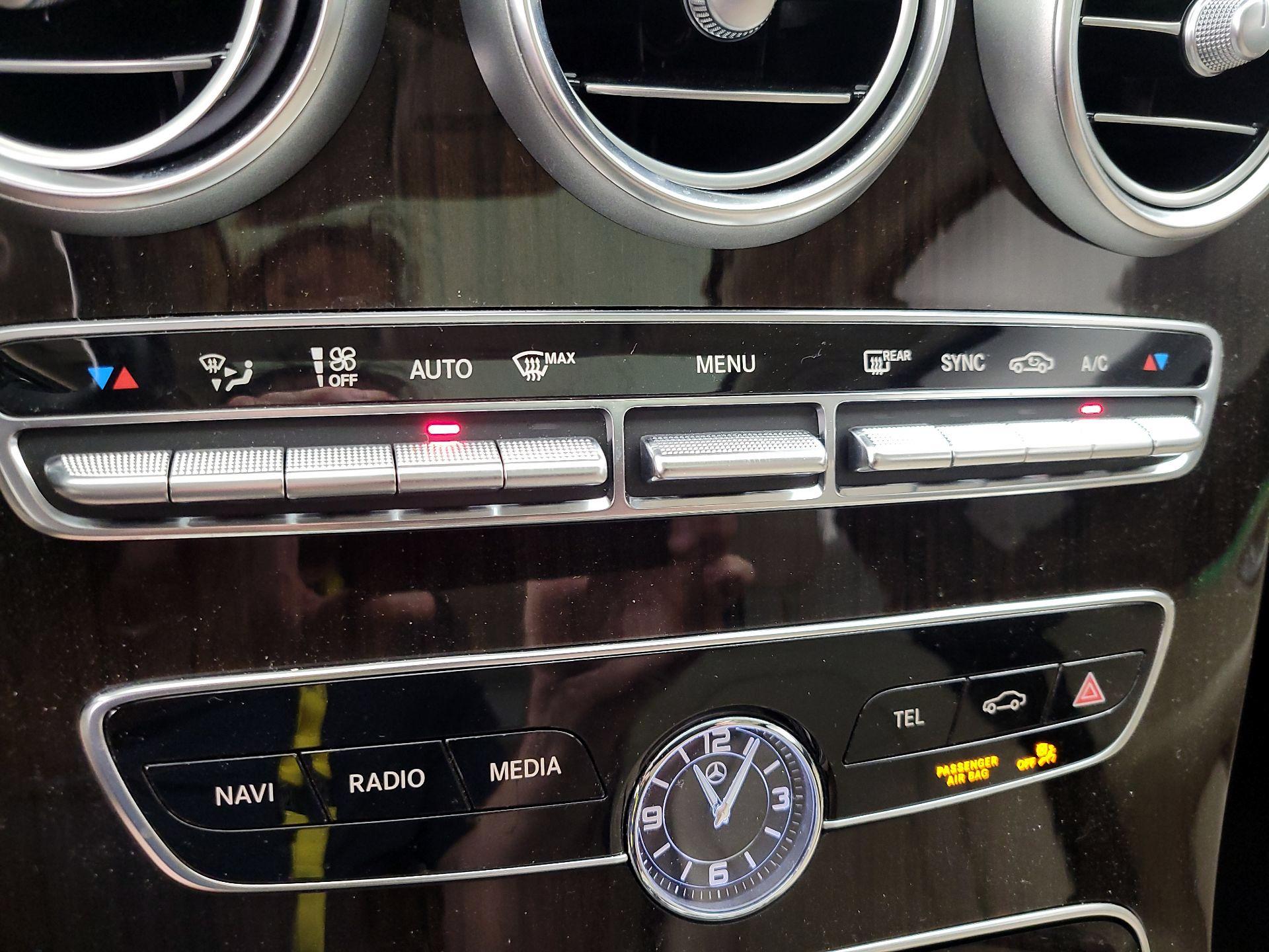 Thumbnail: 2021 Mercedes-Benz C-Class - 16