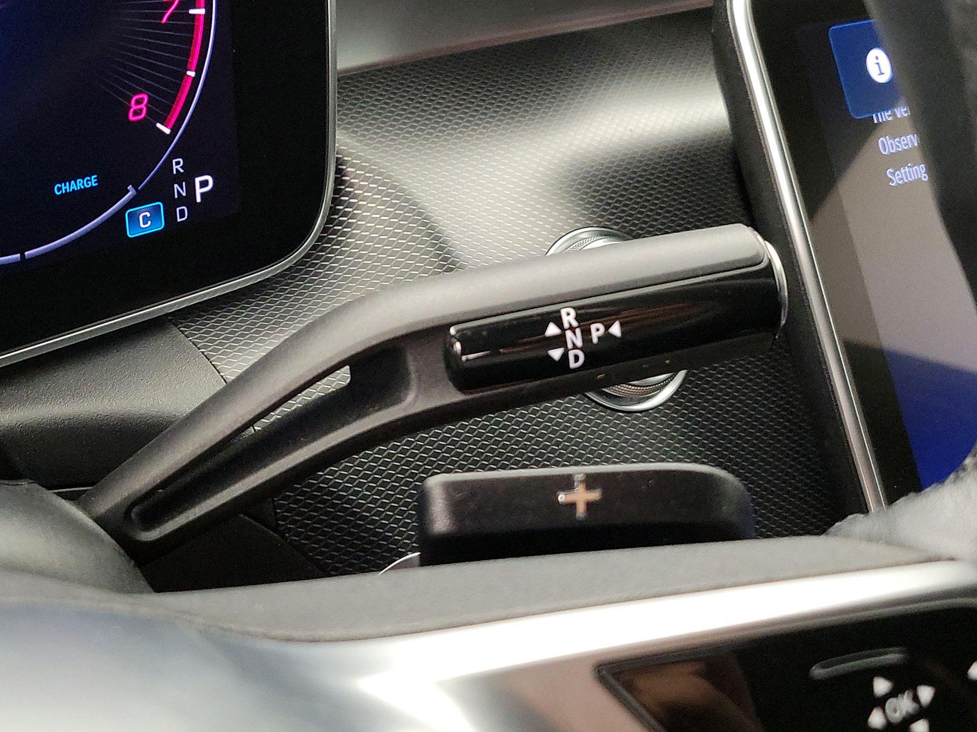 Thumbnail: 2024 Mercedes-Benz C-Class - 17