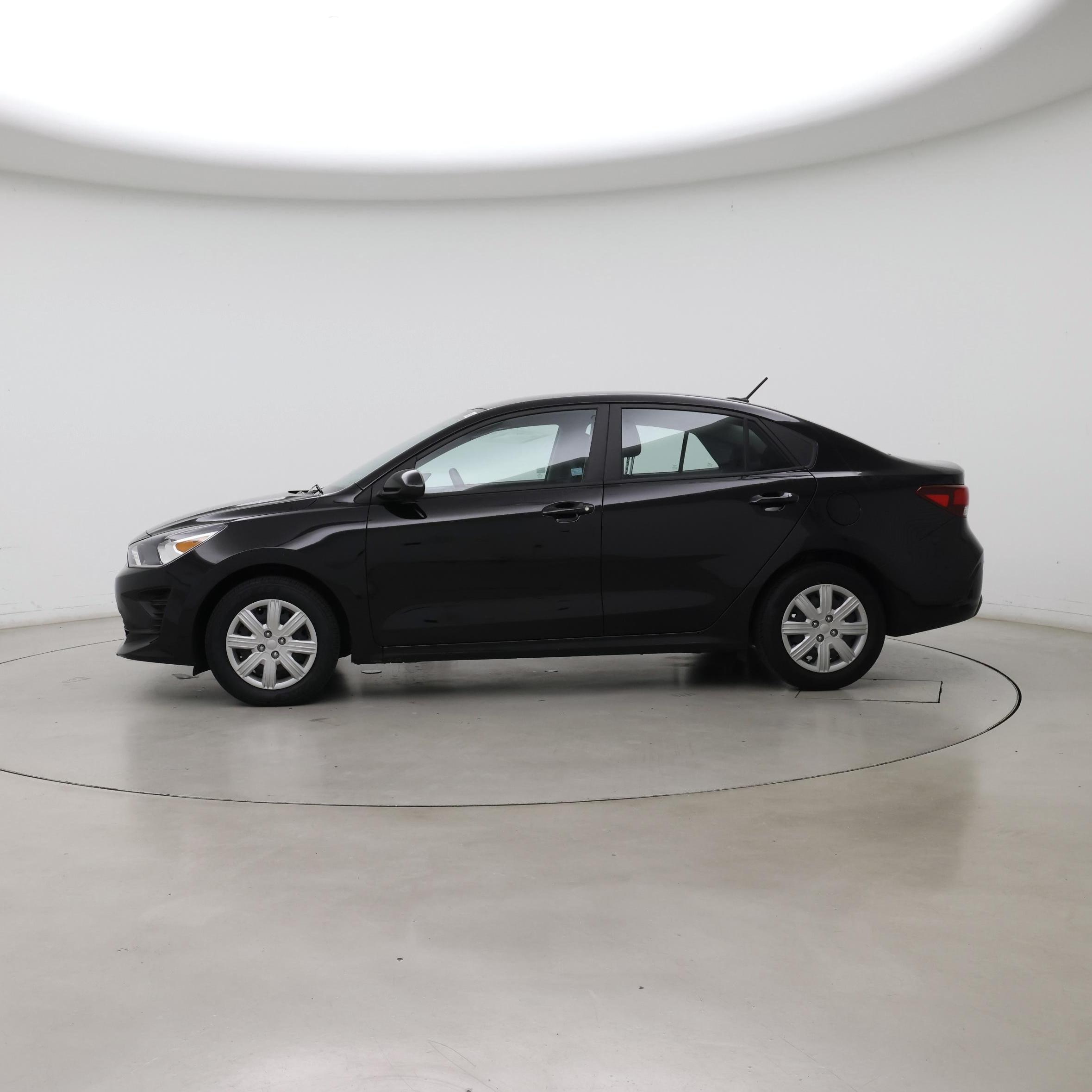Thumbnail: 2022 Kia Rio - 3