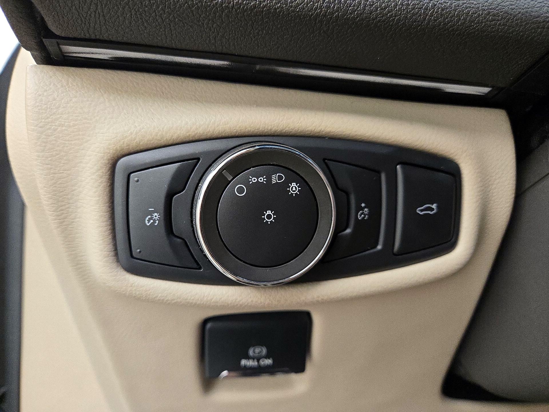 Thumbnail: 2020 Lincoln MKZ - 13