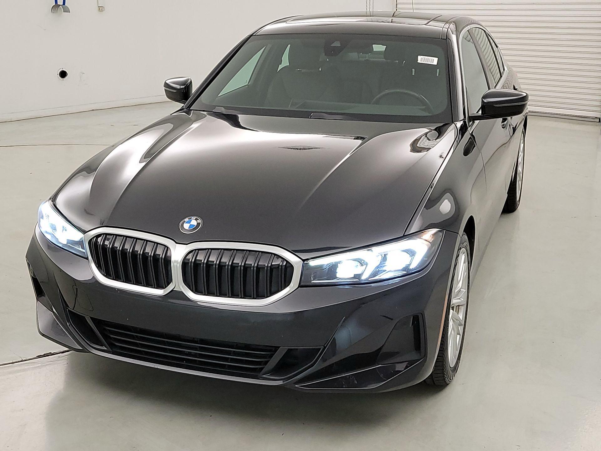 Thumbnail: 2024 BMW 3 Series - 3
