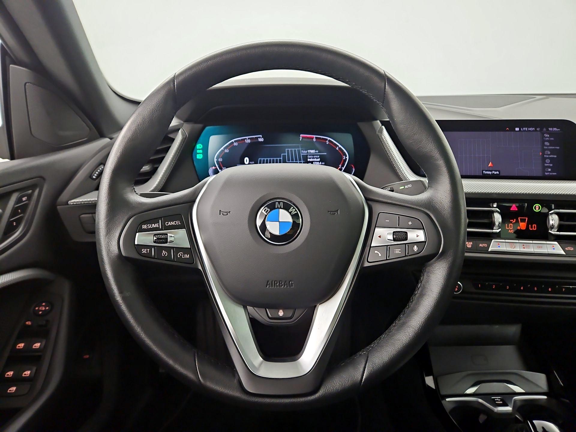 Thumbnail: 2024 BMW 2 Series - 10