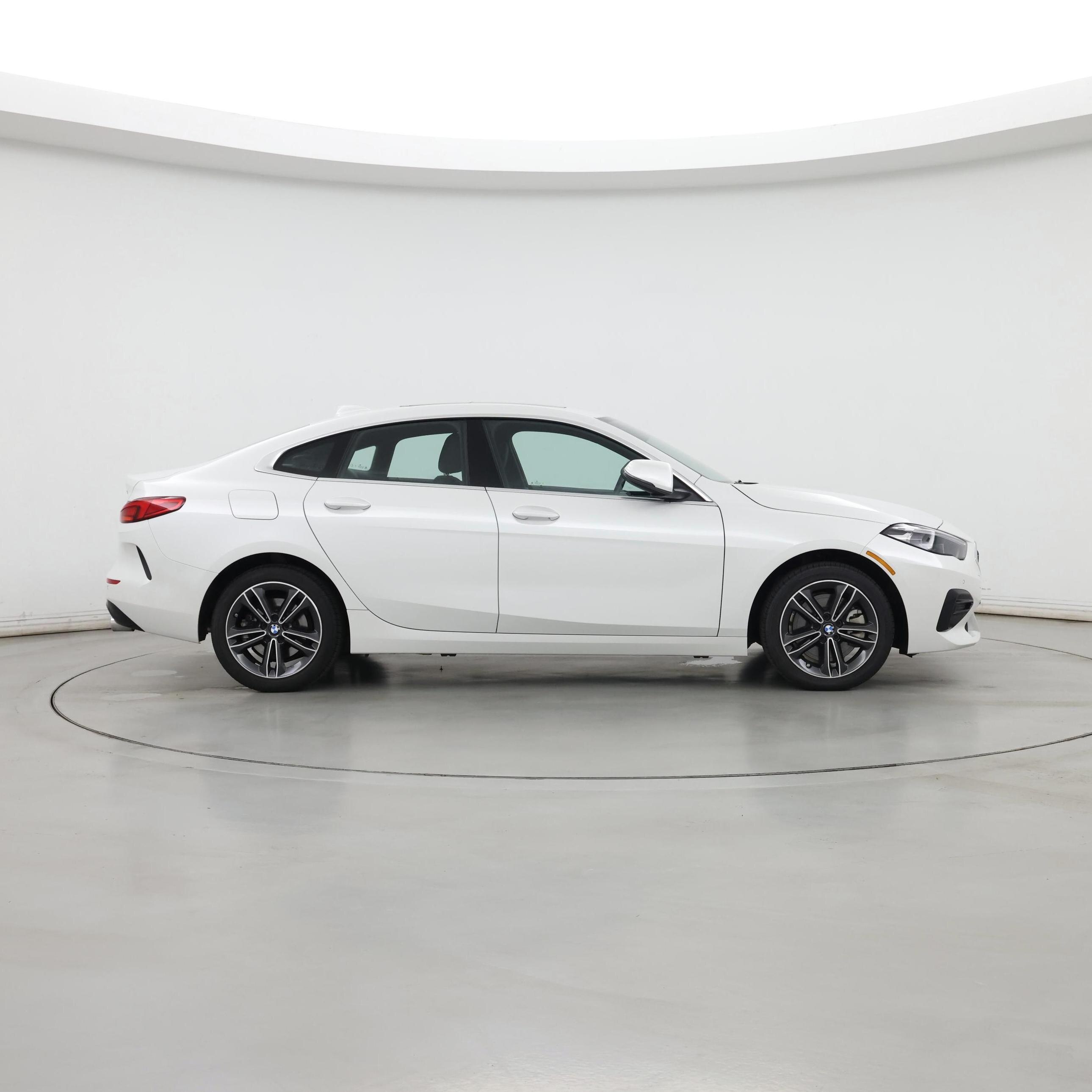 Thumbnail: 2024 BMW 2 Series - 7