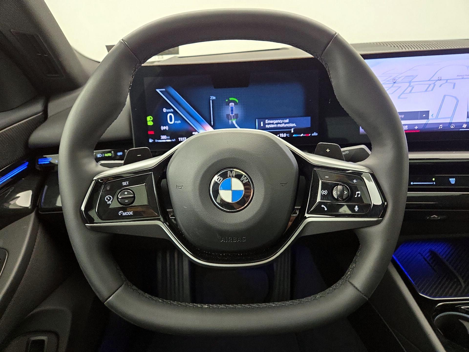 Thumbnail: 2024 BMW 5 Series - 10