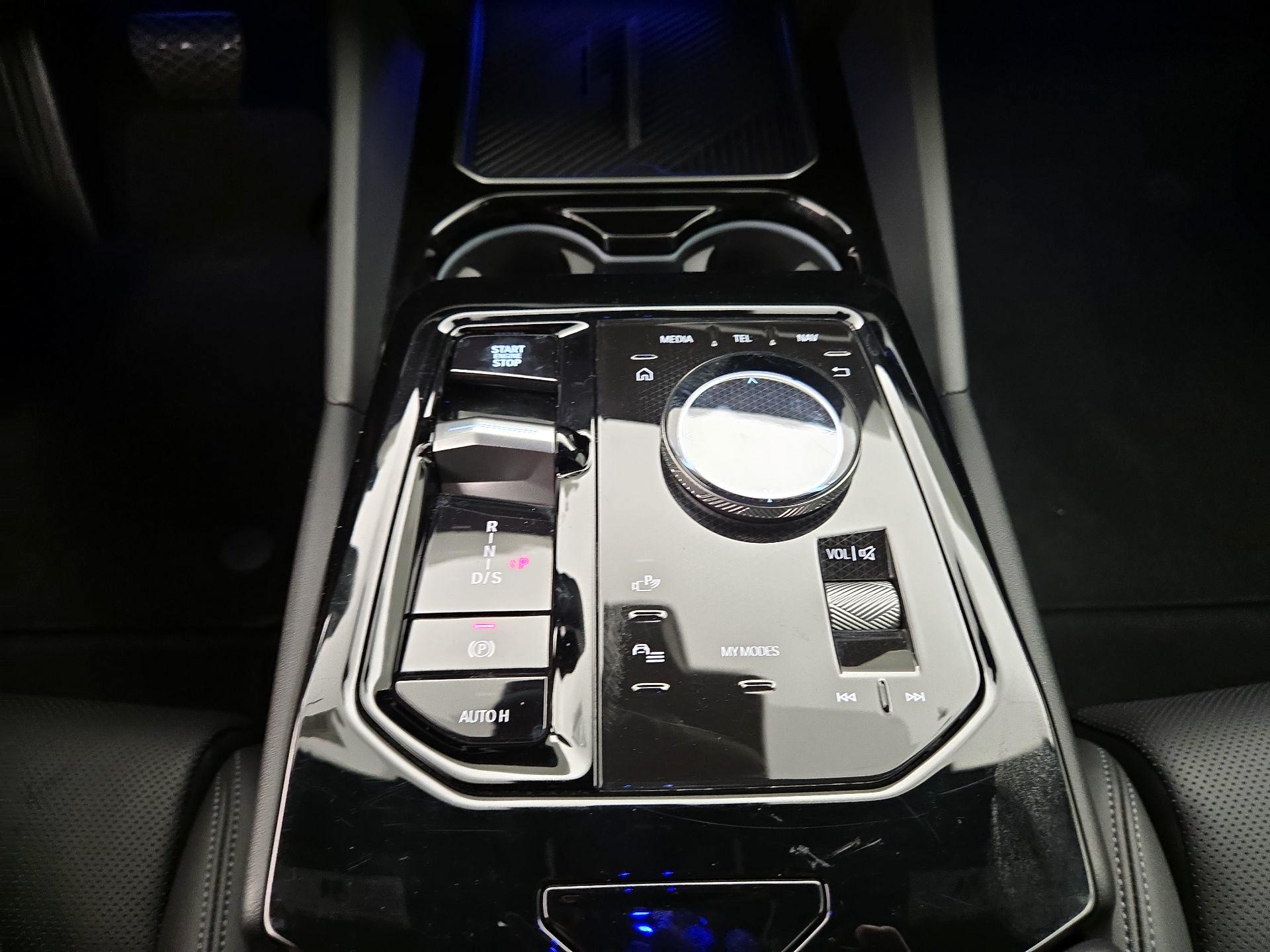 Thumbnail: 2024 BMW 5 Series - 18