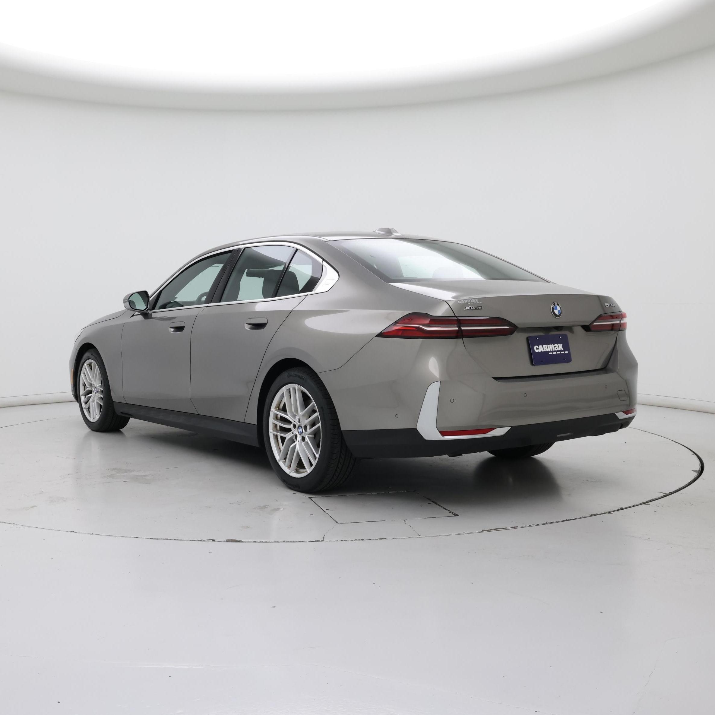 Thumbnail: 2024 BMW 5 Series - 2