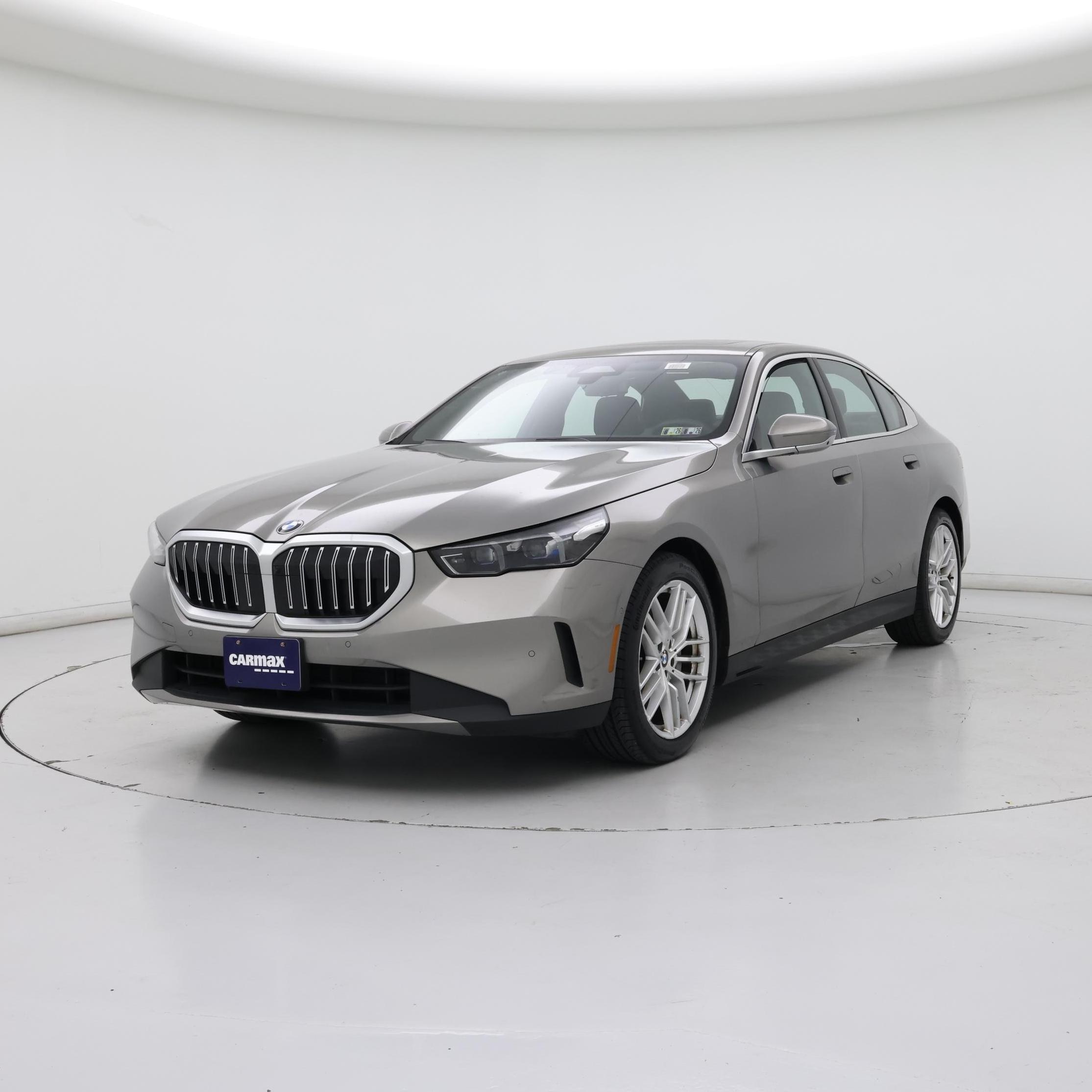 Thumbnail: 2024 BMW 5 Series - 4