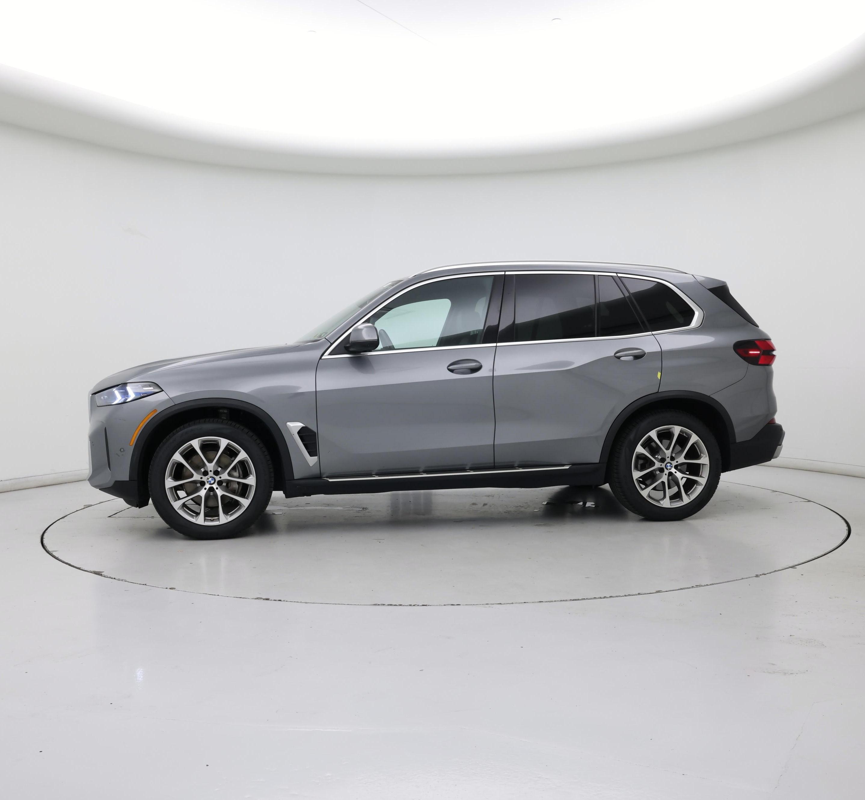 Thumbnail: 2024 BMW X5 - 3