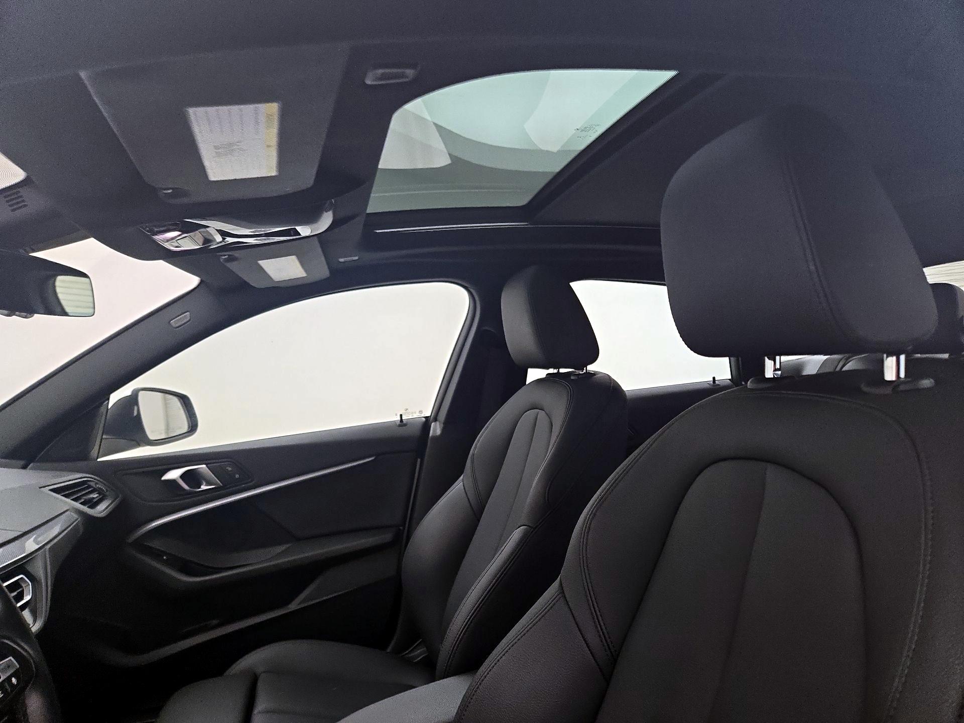 Thumbnail: 2024 BMW 2 Series - 20