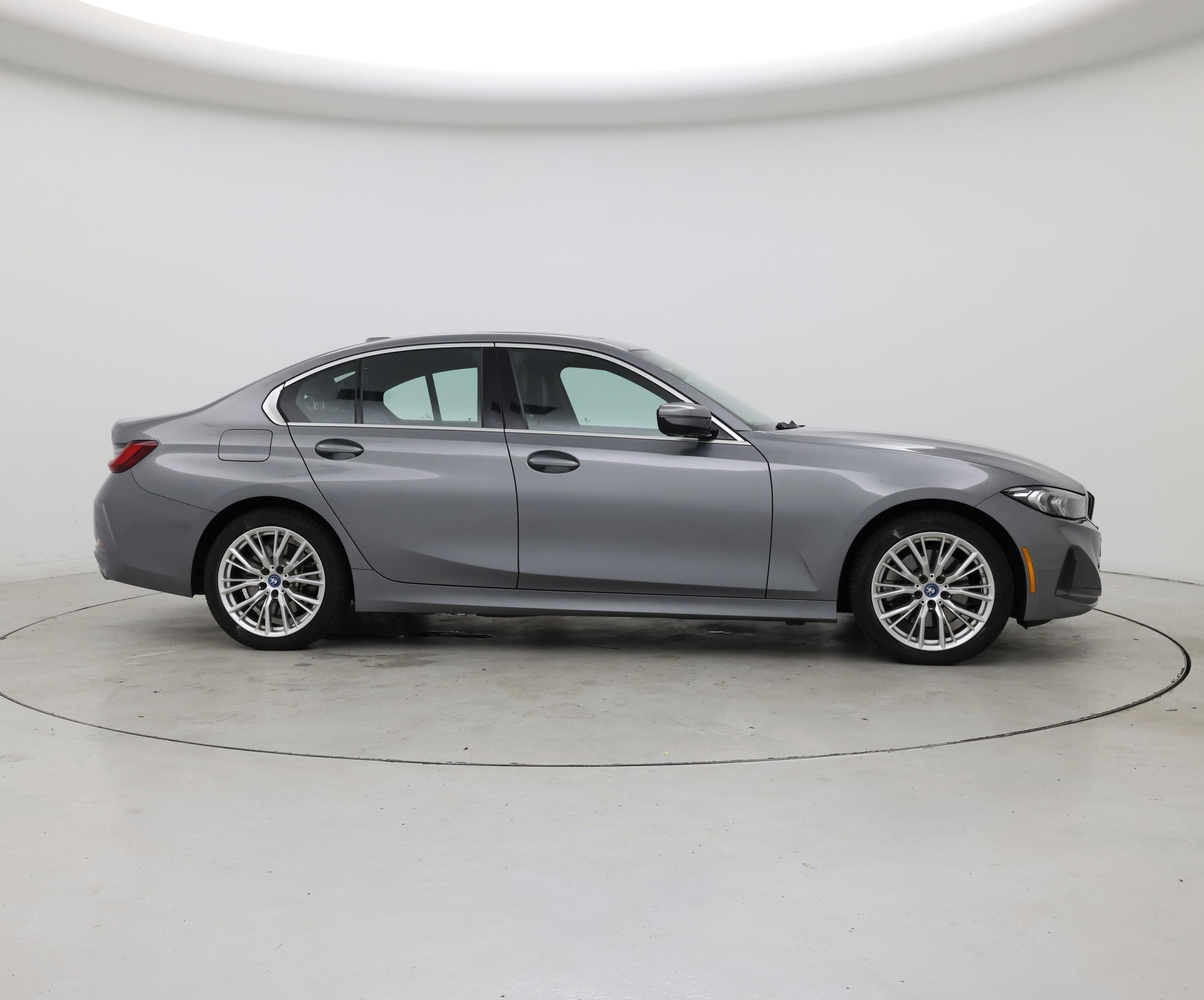 Thumbnail: 2024 BMW 3 Series - 7