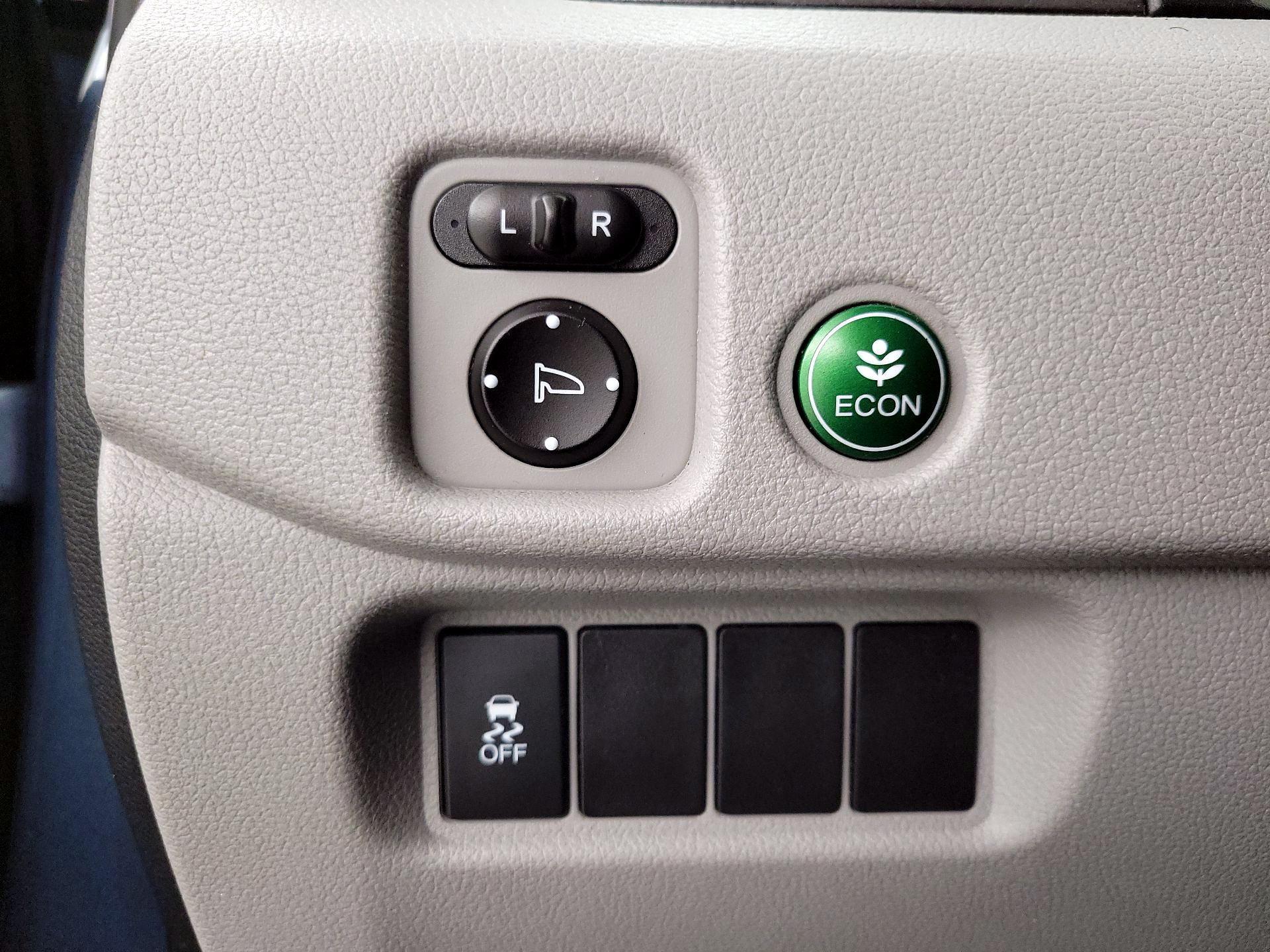 Thumbnail: 2016 Honda Pilot - 13