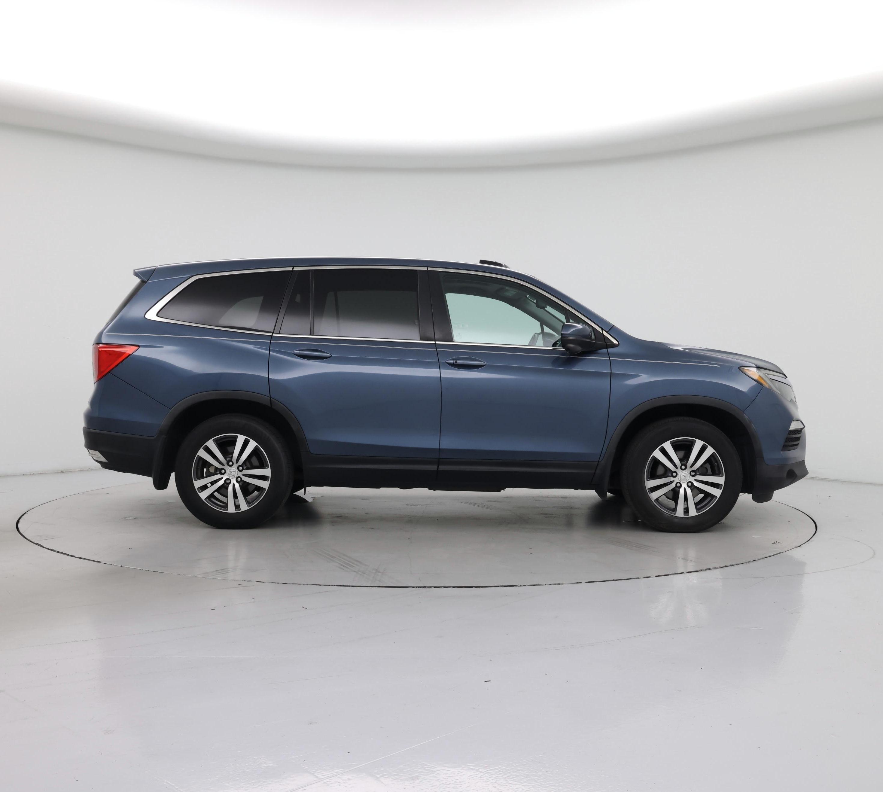 Thumbnail: 2016 Honda Pilot - 7