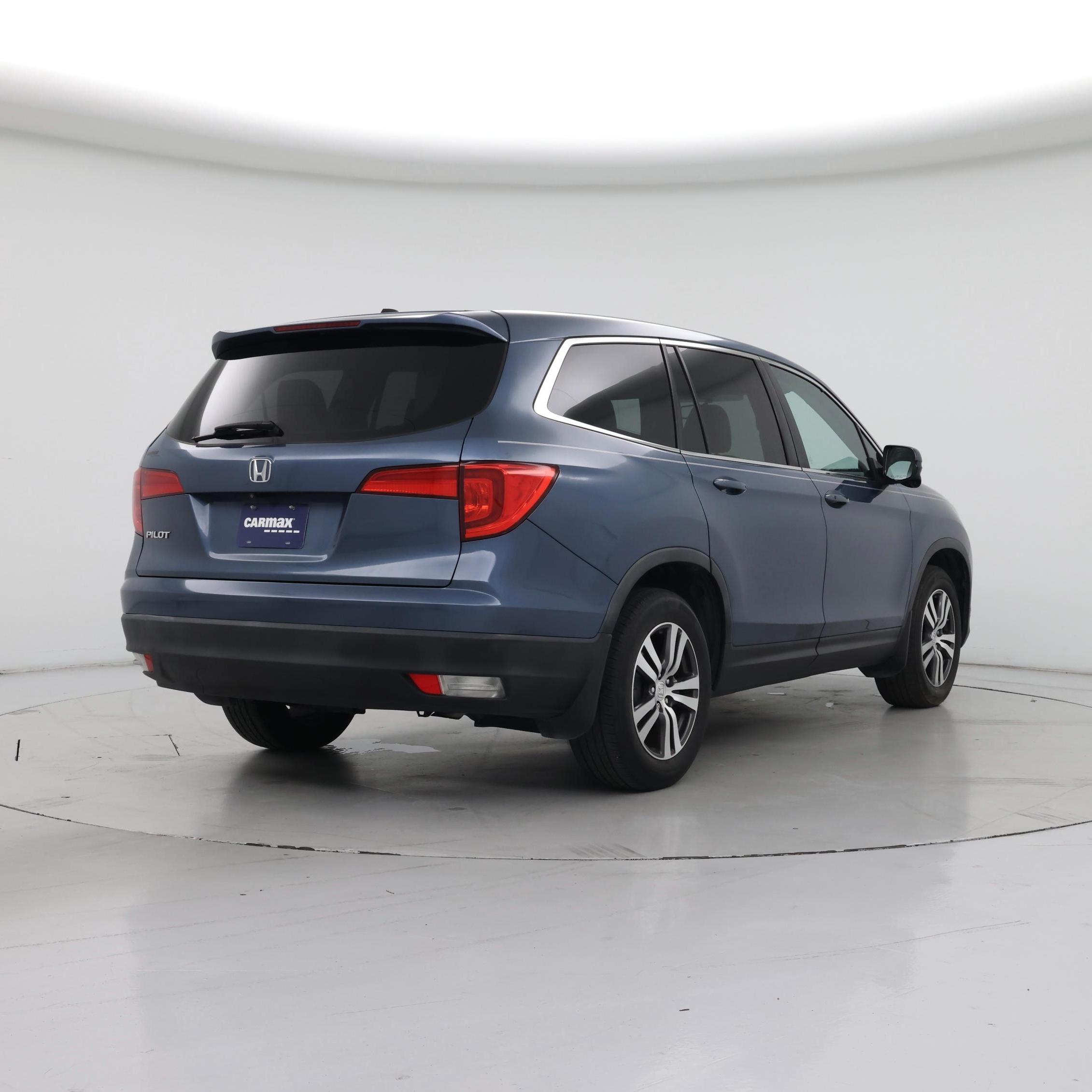 Thumbnail: 2016 Honda Pilot - 8