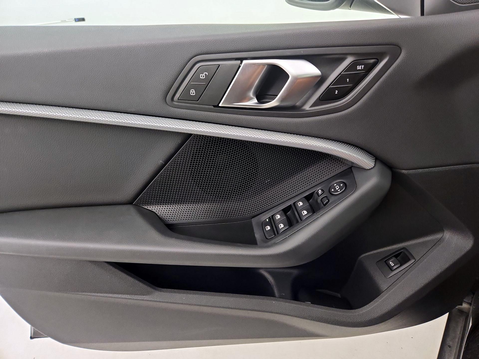 Thumbnail: 2024 BMW 2 Series - 12