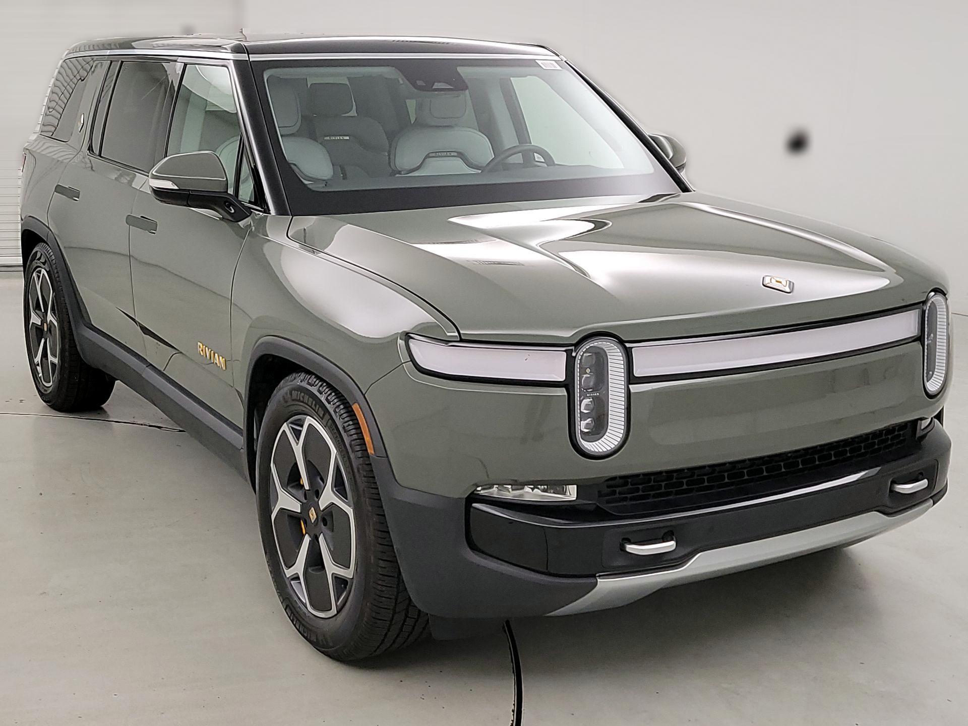 Thumbnail: 2023 Rivian R1S - 1