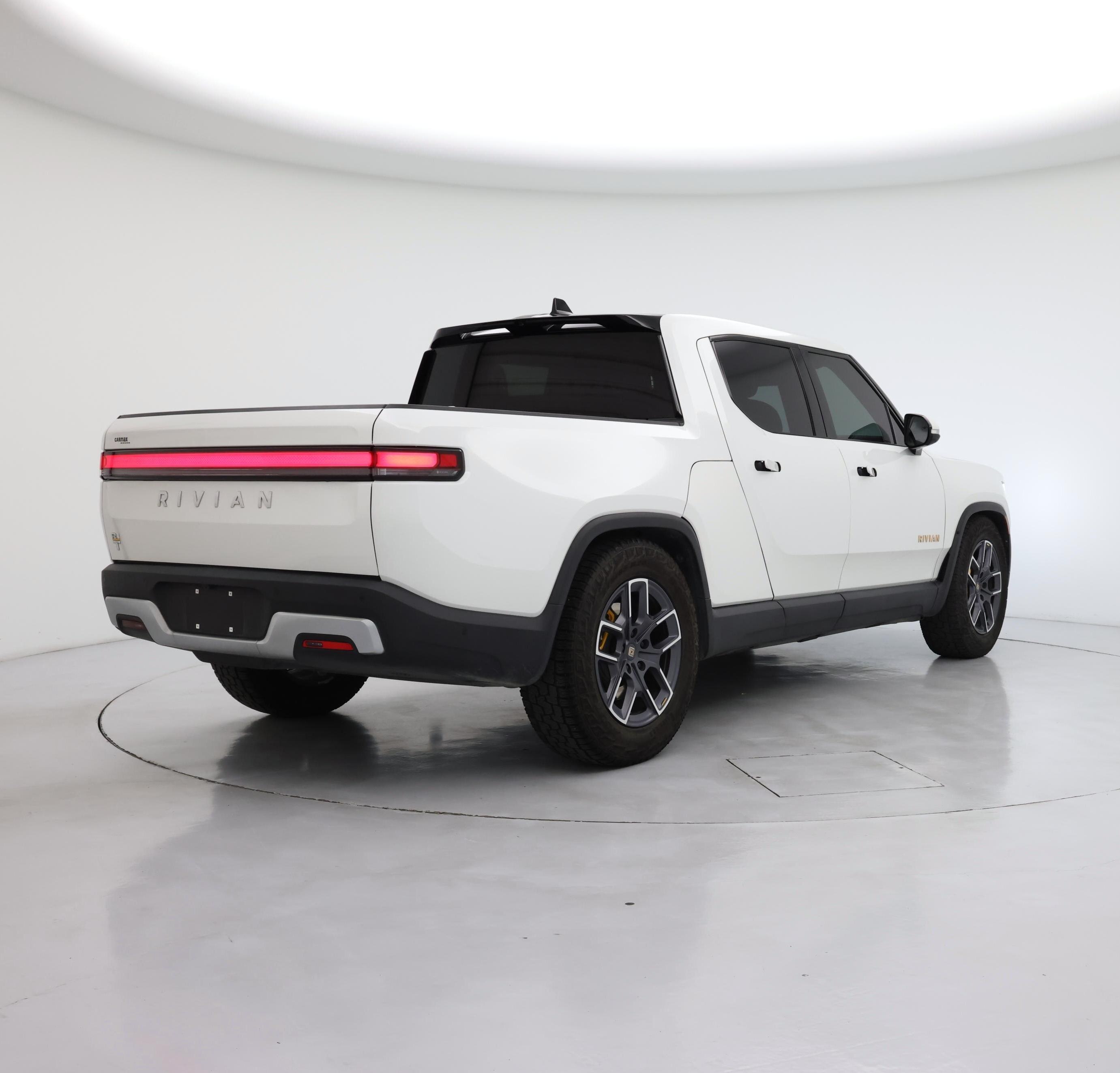 Thumbnail: 2023 Rivian R1T - 8