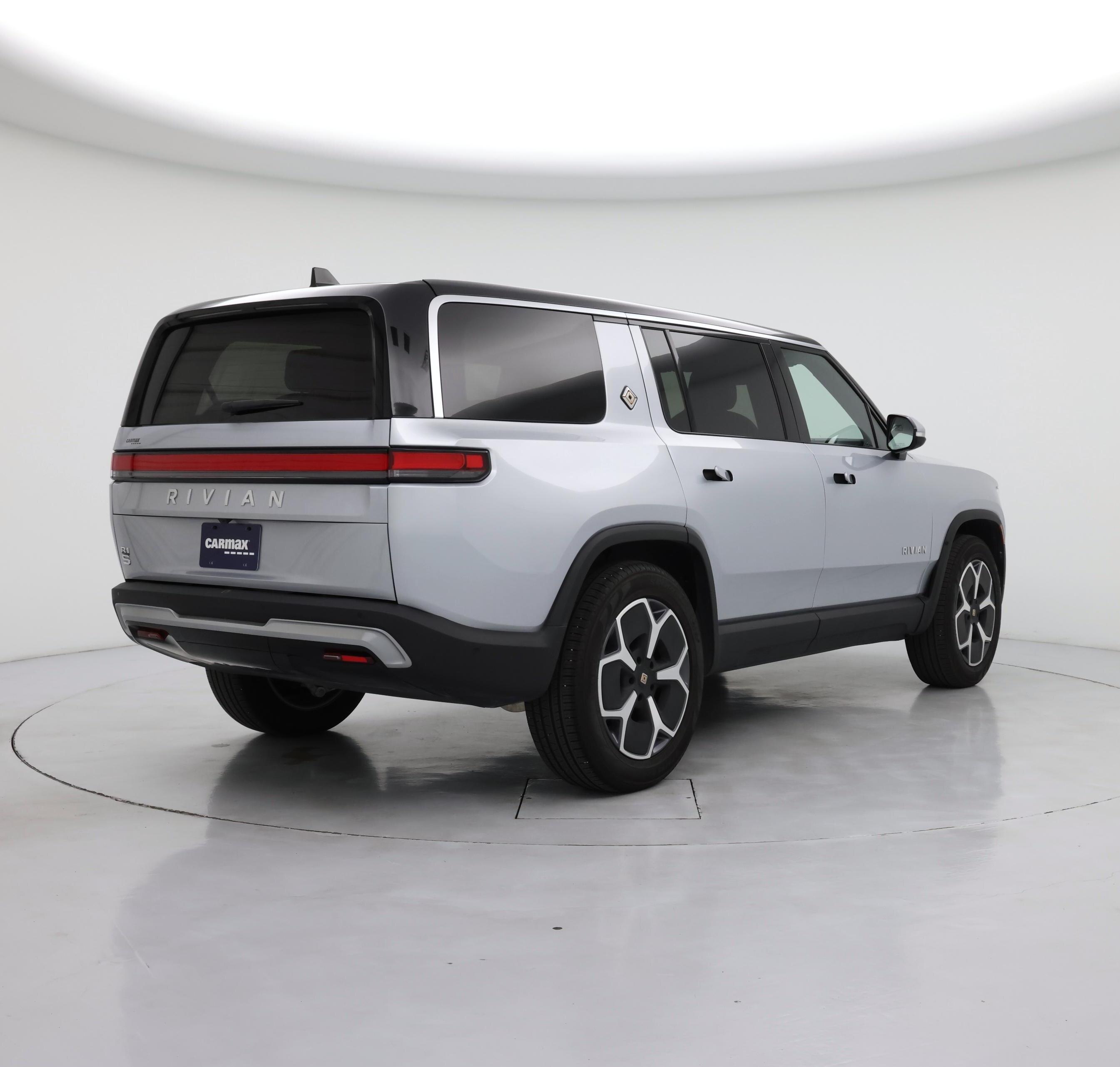 Thumbnail: 2024 Rivian R1S - 8