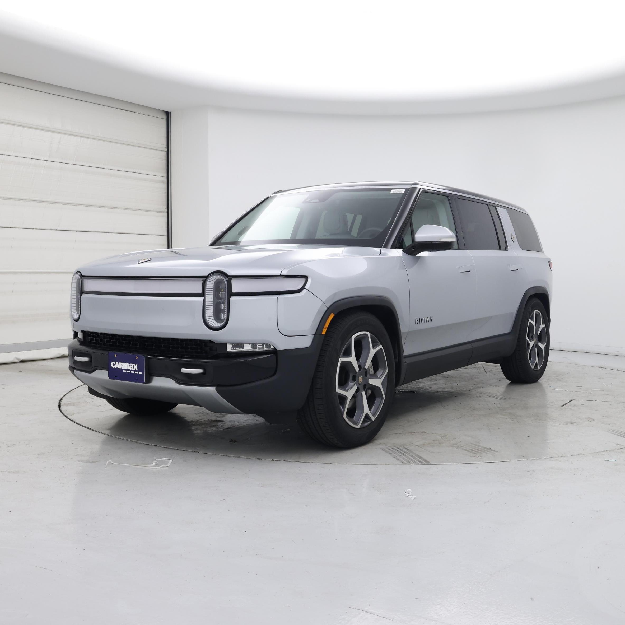 Thumbnail: 2024 Rivian R1S - 4
