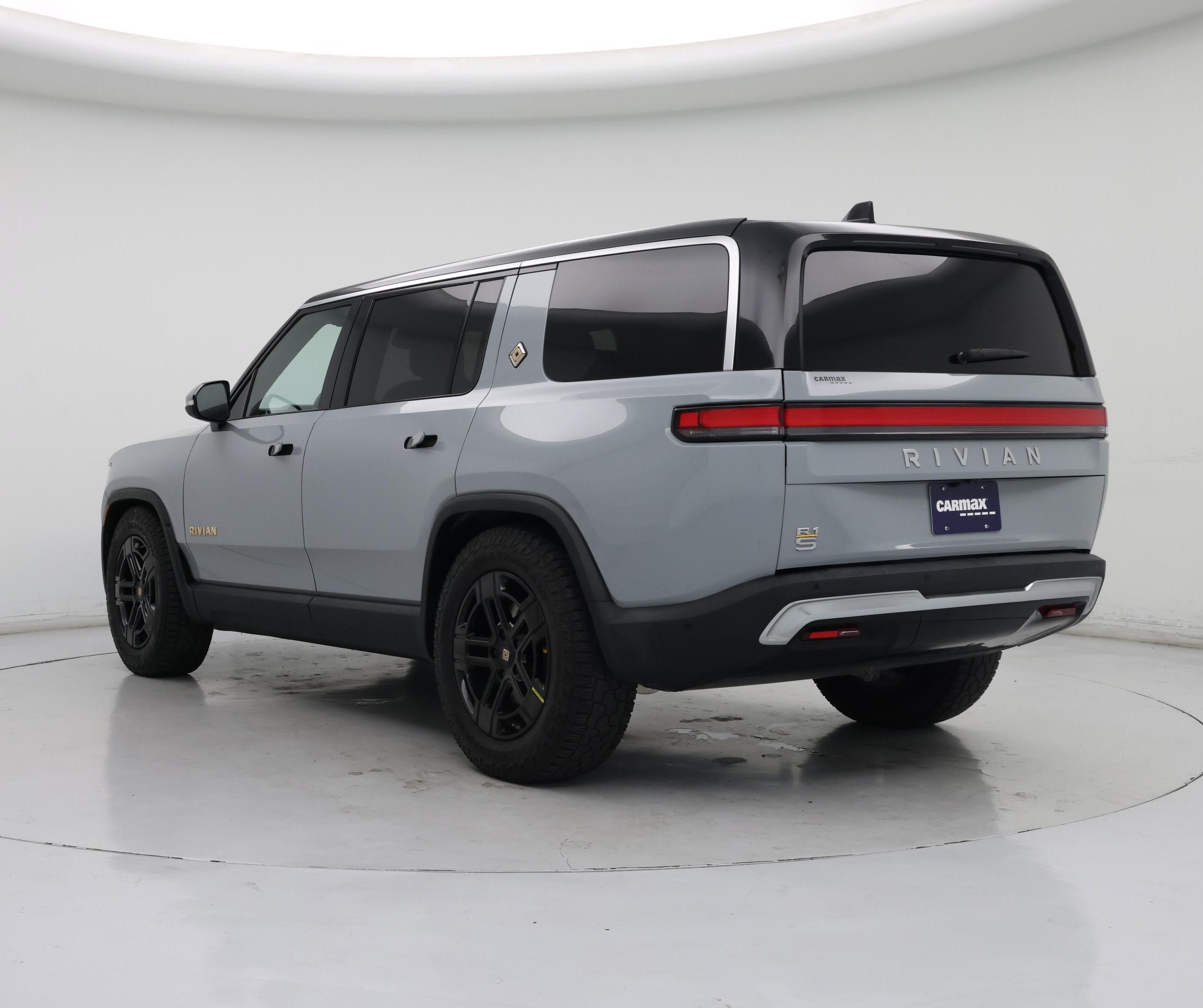 Thumbnail: 2022 Rivian R1S - 2