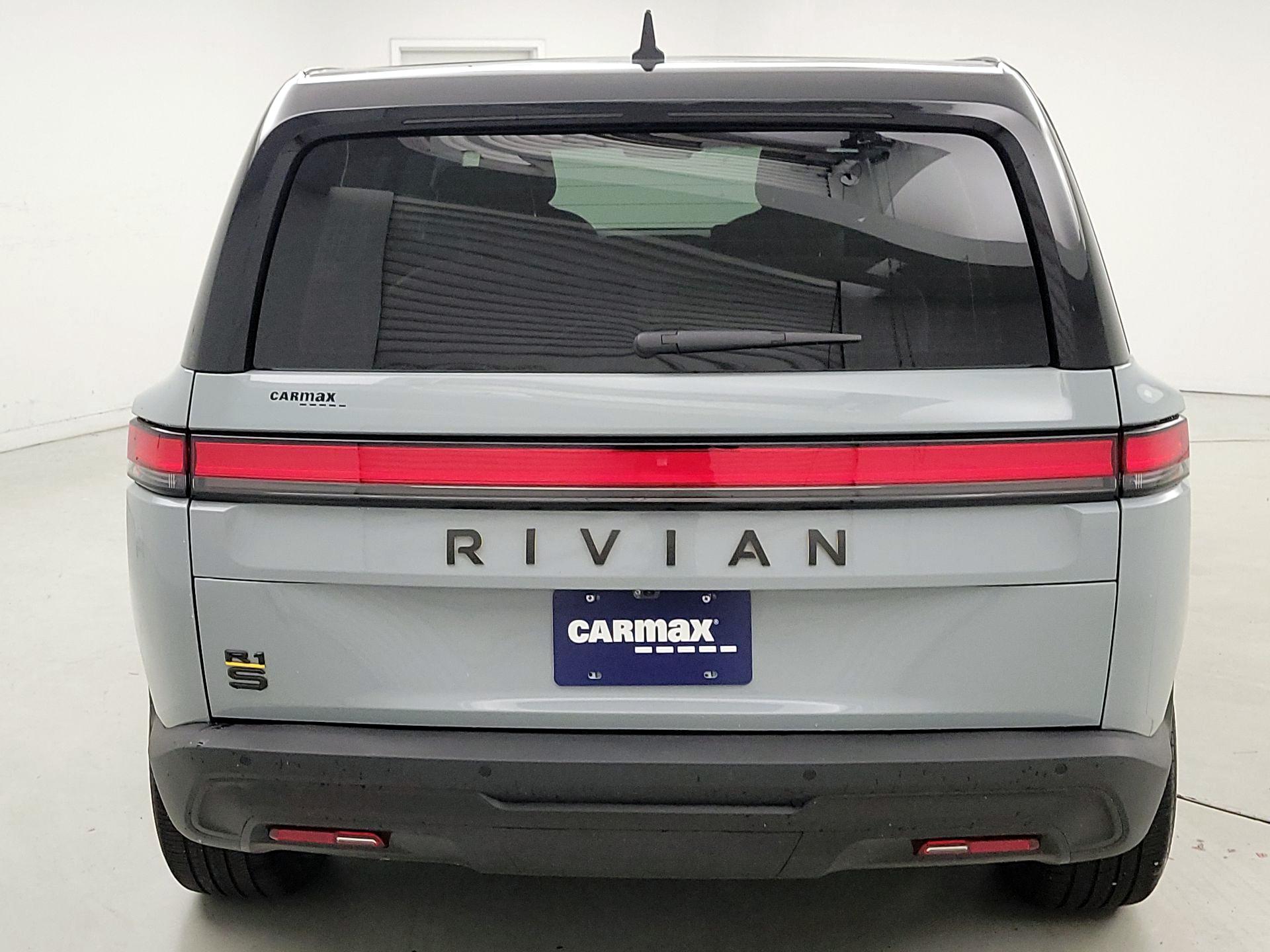 Thumbnail: 2023 Rivian R1S - 6